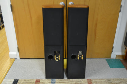 Mirage OM-9 Omni-polar Floor Standing Speakers