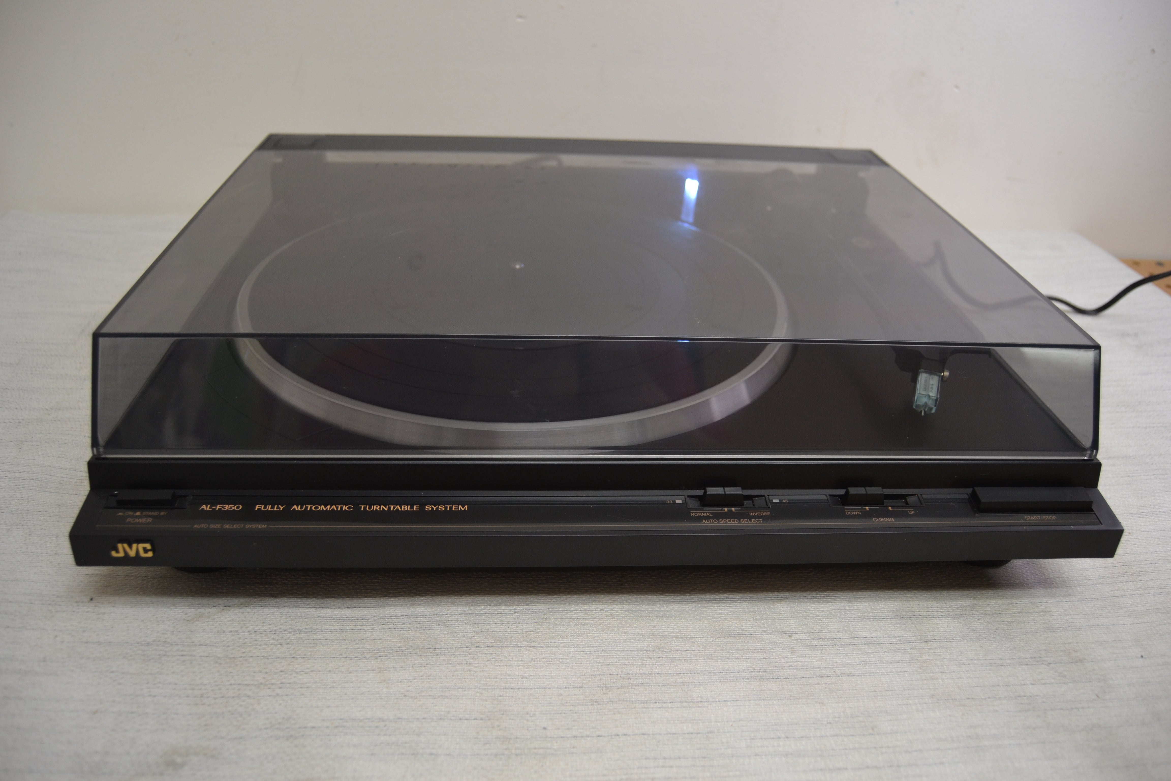 JVC AL-F350 Fully Automatic Belt Drive Turntable * P Mount Cartridge * Fully Serviced
