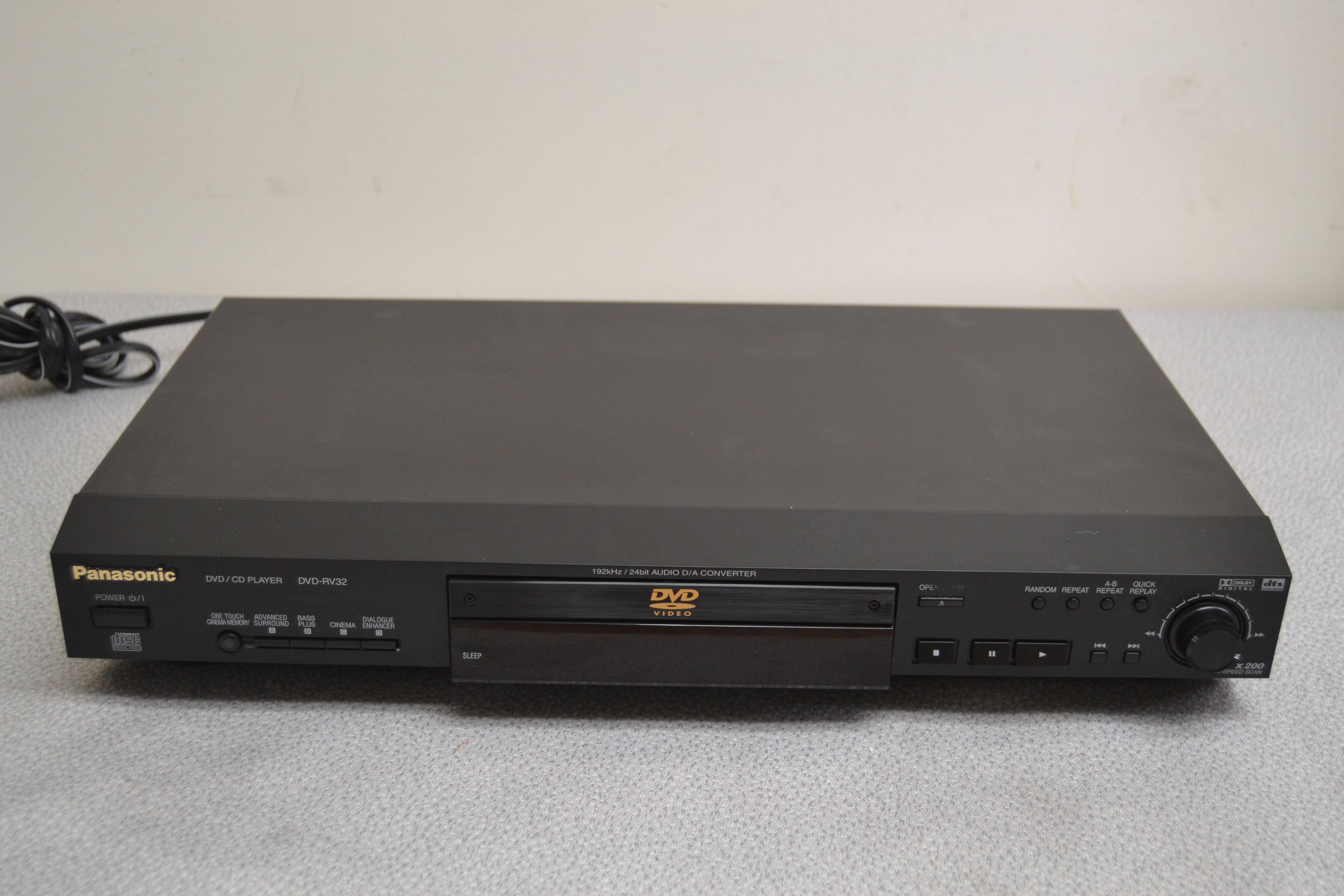 Panasonic DVD-RD32 DVD/CD Player