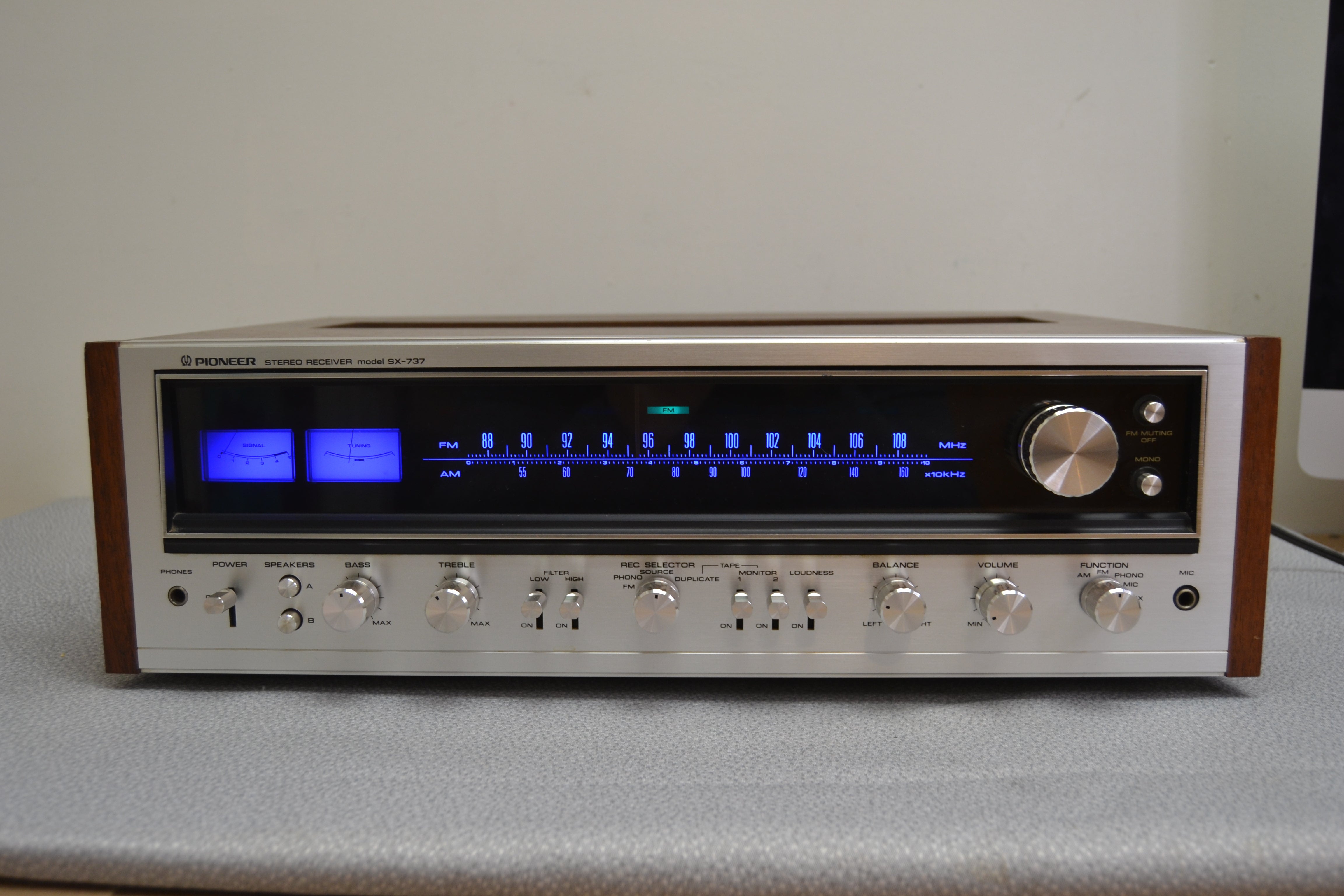 Pioneer SX-737 Stereo Receiver * Fully Serviced * Led Upgrade * Weak Tuner * 35W RMS