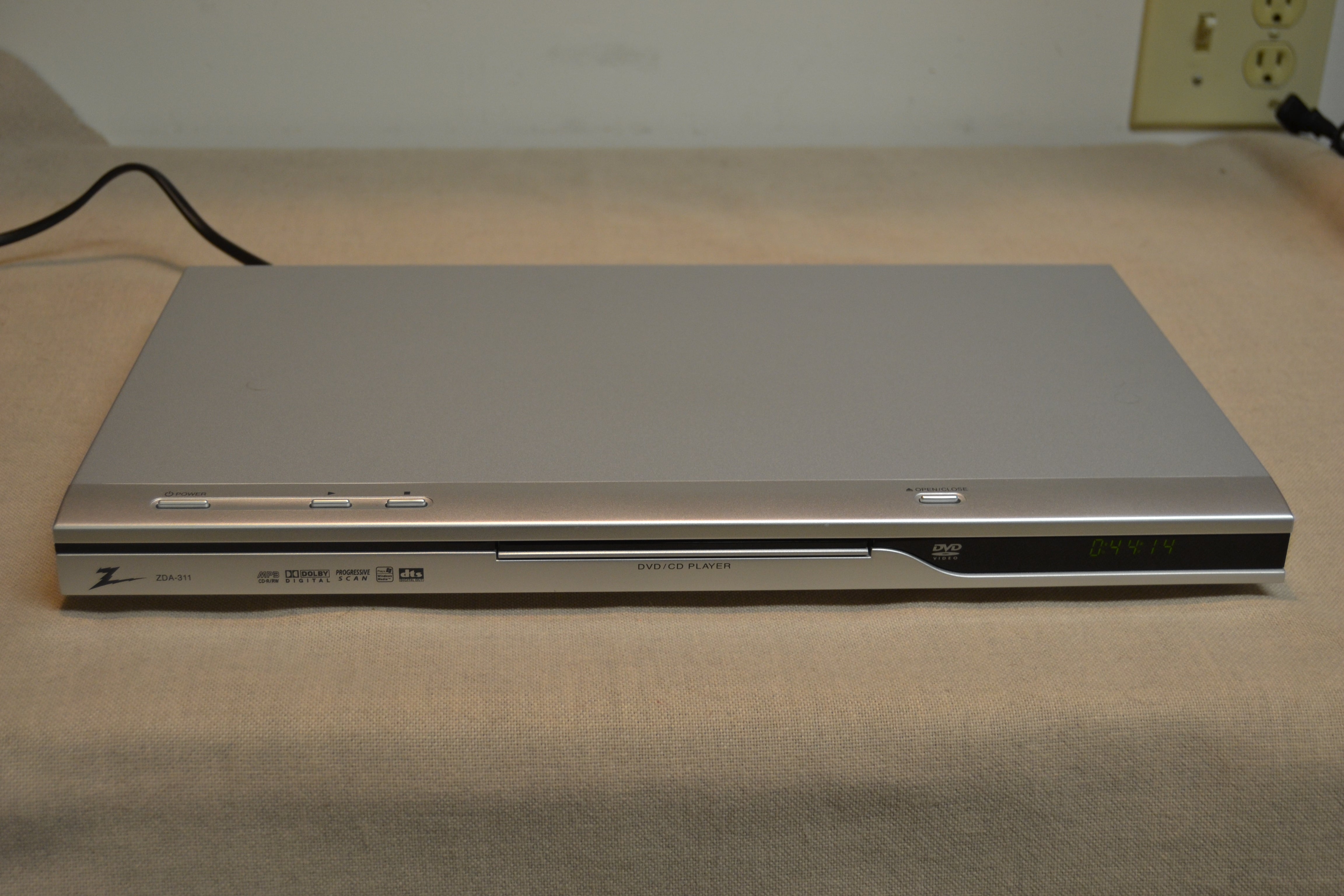 Zenith ZDA-311 CD/DVD Single Disc Player – The Turntable Store