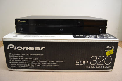 Pioneer BDP-320 Blu-Ray Player * Remote * Box