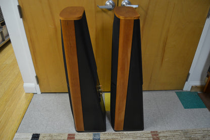 Mirage OM-9 Omni-polar Floor Standing Speakers
