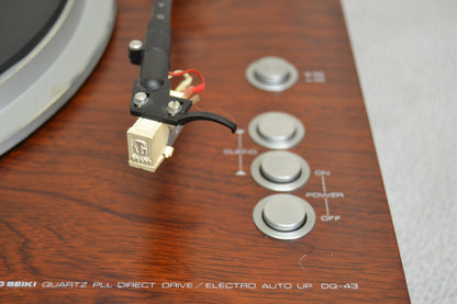 Micro Seiki DQ-43  Quartz-Locked PLL Direct-Drive Turntable