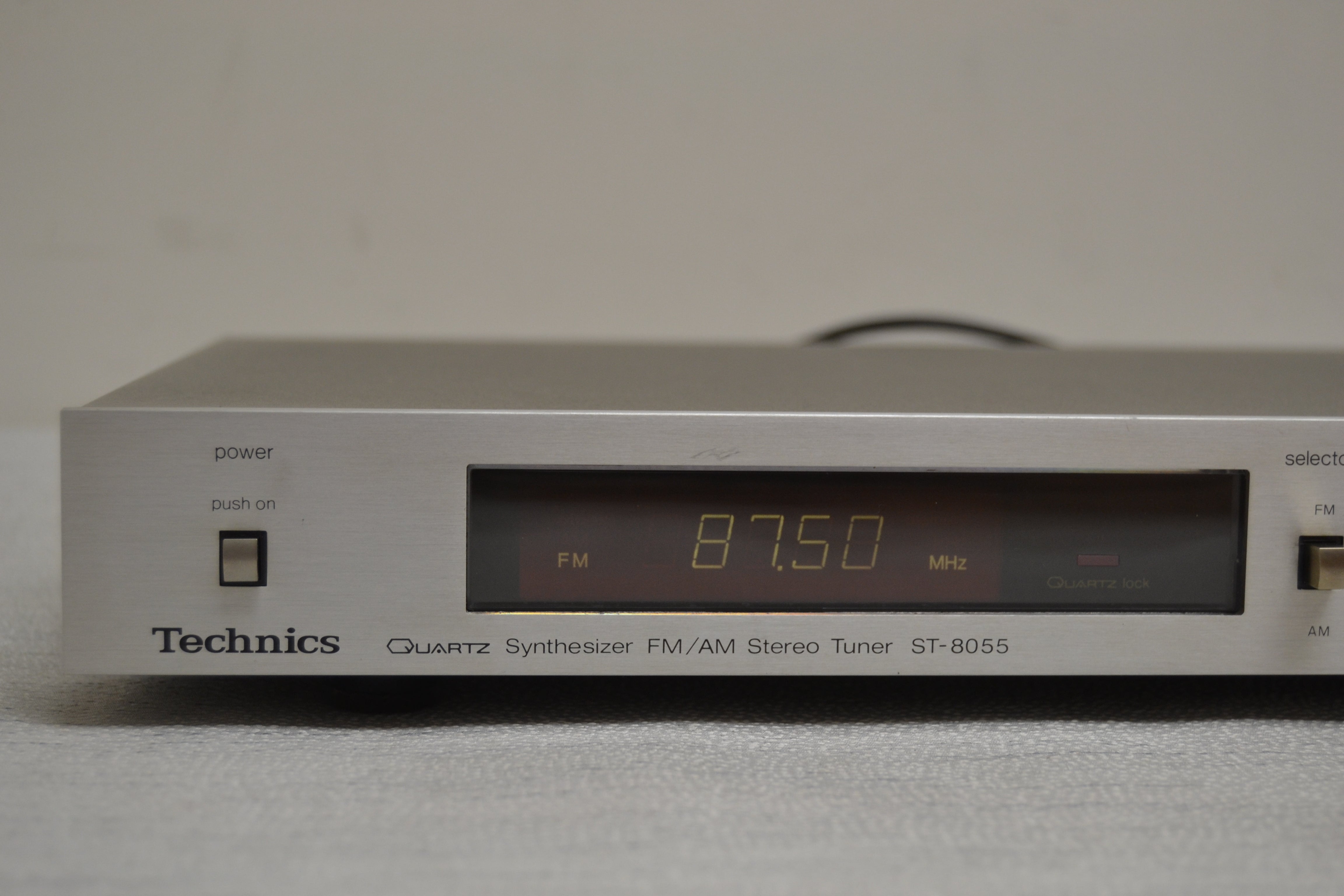 Technics ST-8055 Stereo AM/FM Tuner * Fully Serviced