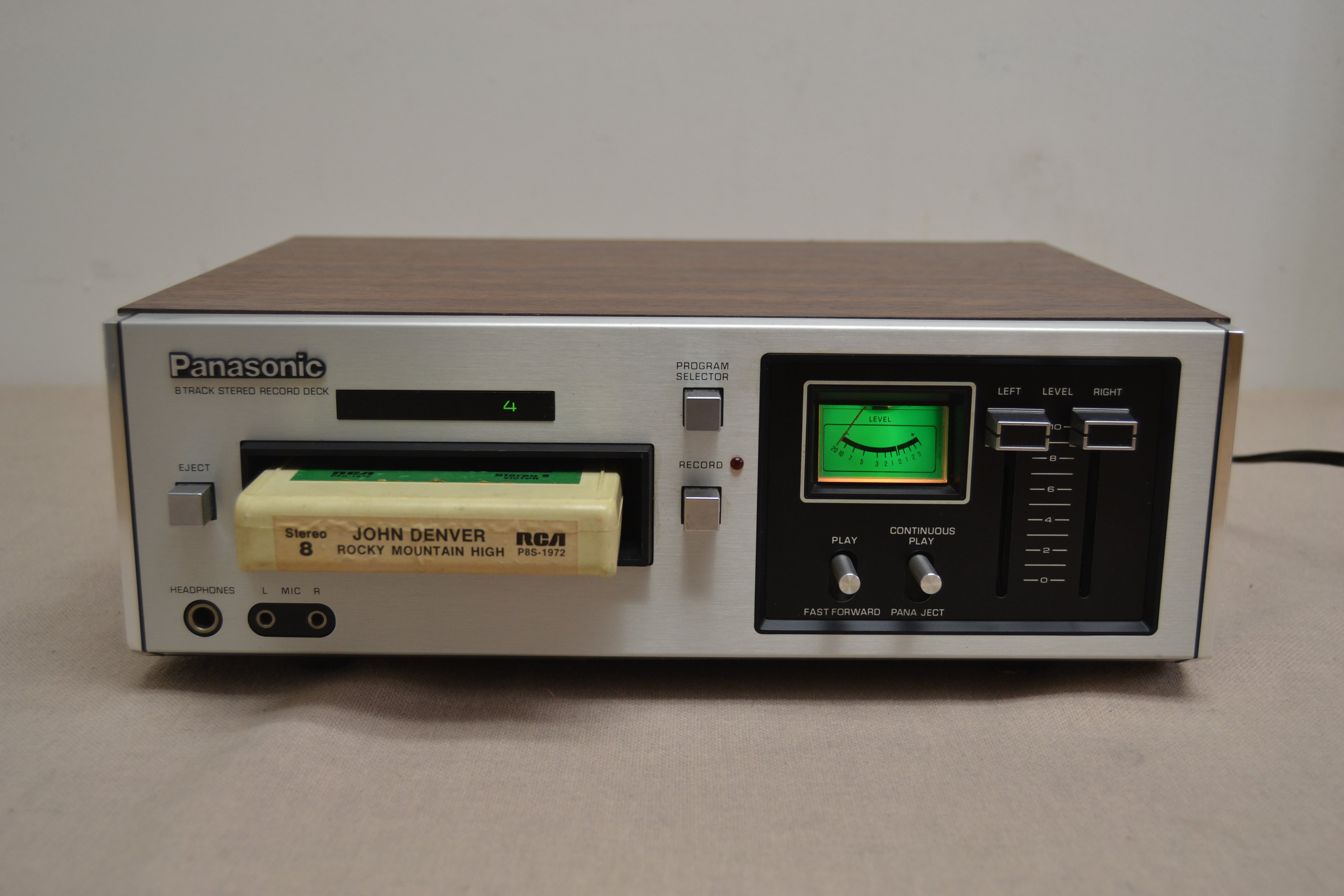 The Panasonic RS-805US - 8 Track Player / Recorder * Fully Serviced * New Belts