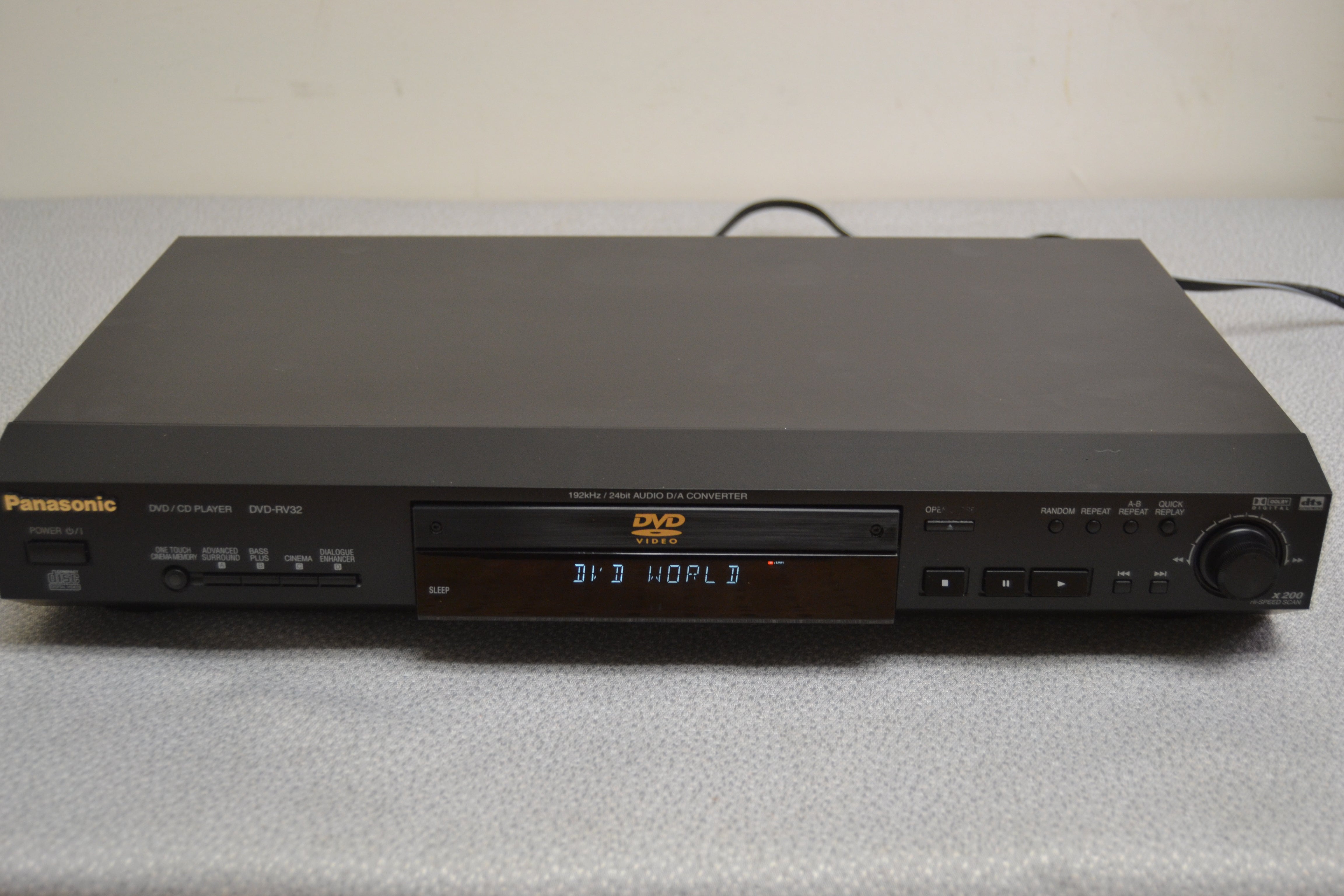 Panasonic DVD-RD32 DVD/CD Player