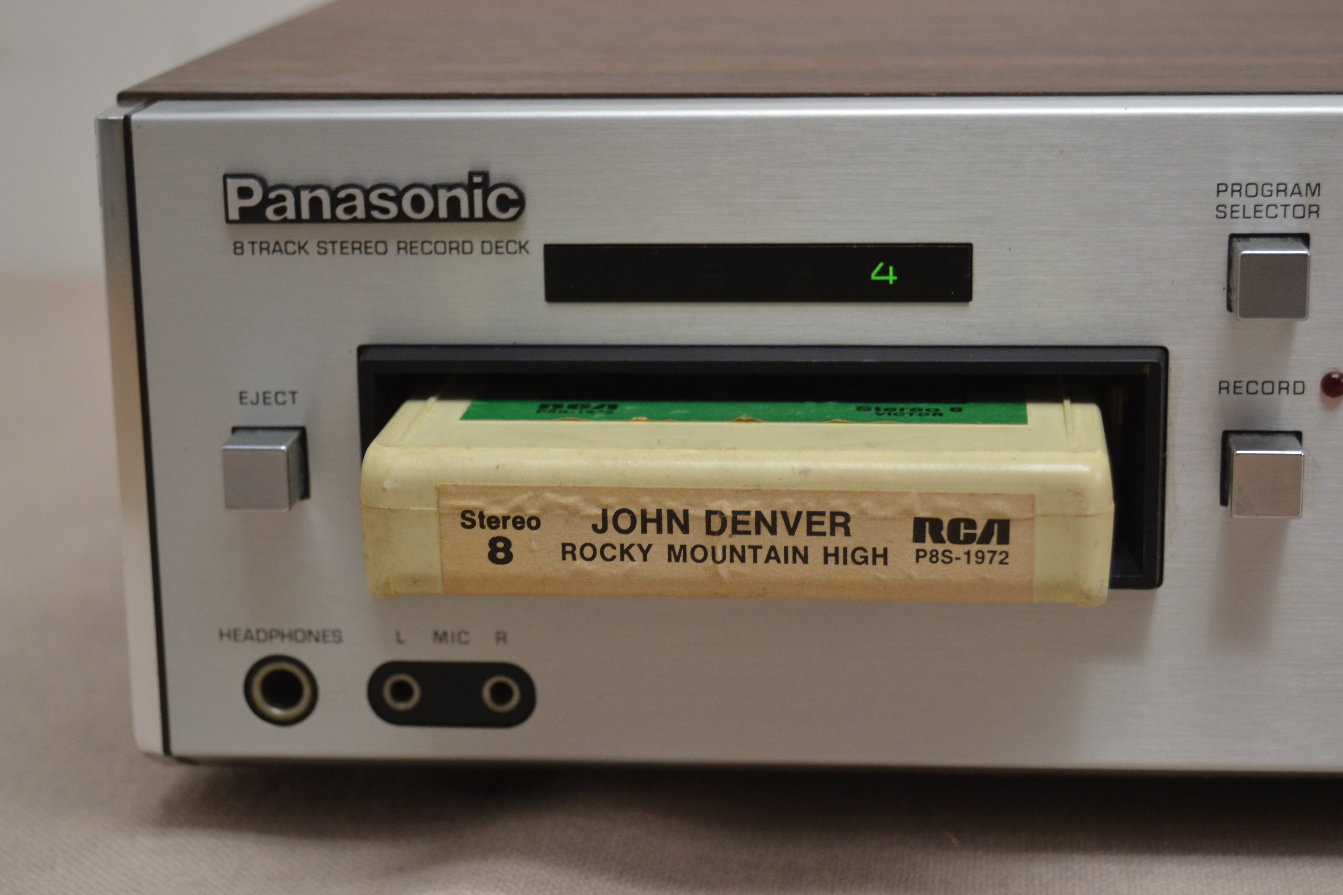 The Panasonic RS-805US - 8 Track Player / Recorder * Fully Serviced * New Belts