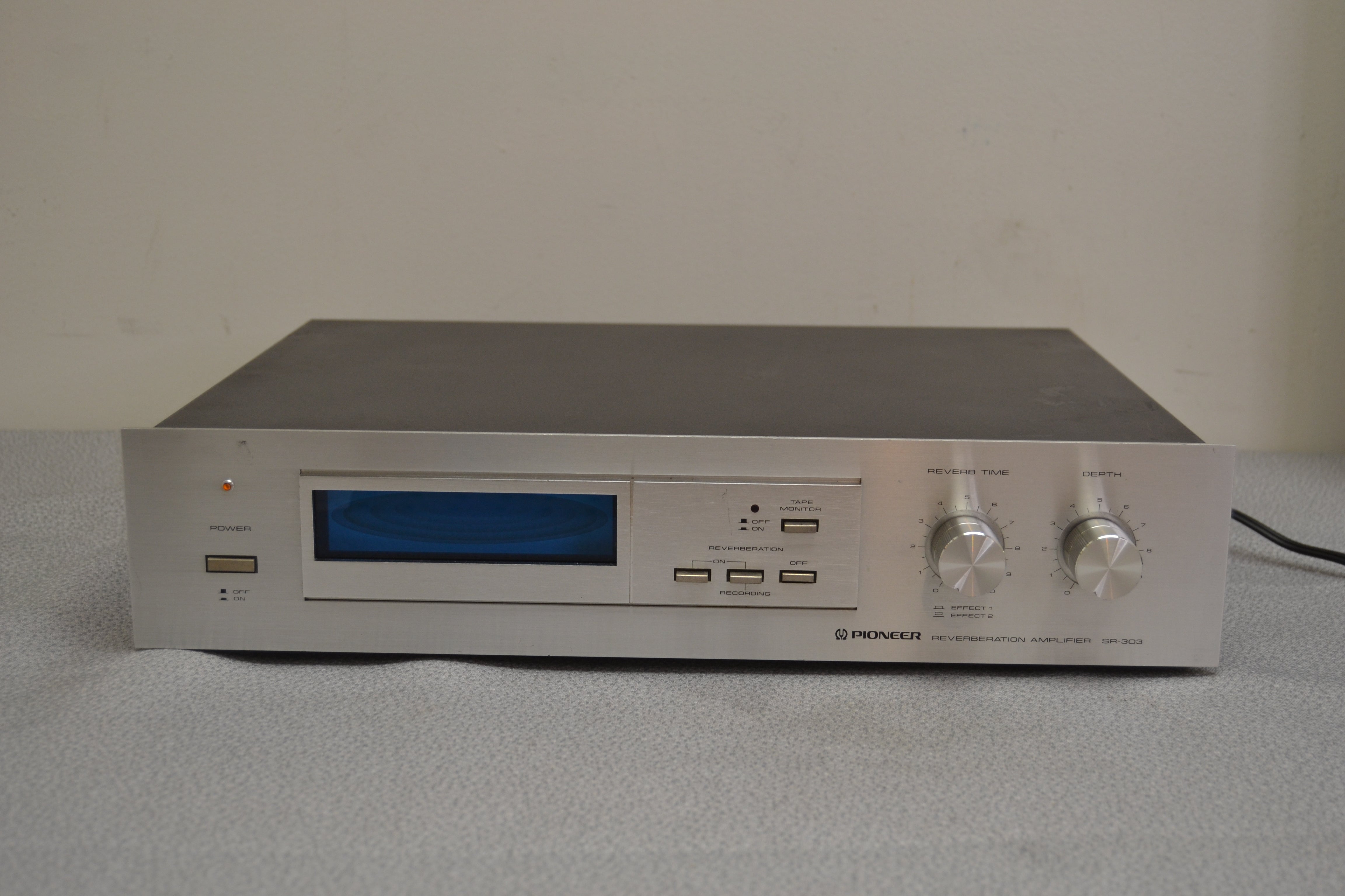 Pioneer SR-303  Stereo Reverberation Amplifier - Time Tunnel - (1980-82) - No Tape Monitor