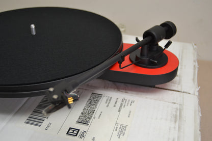 Pro-Ject Elemental Turntable * Box * Manual