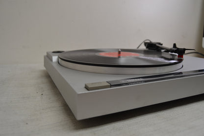 Yamaha P-200 Belt Drive Turntable * Fully Serviced