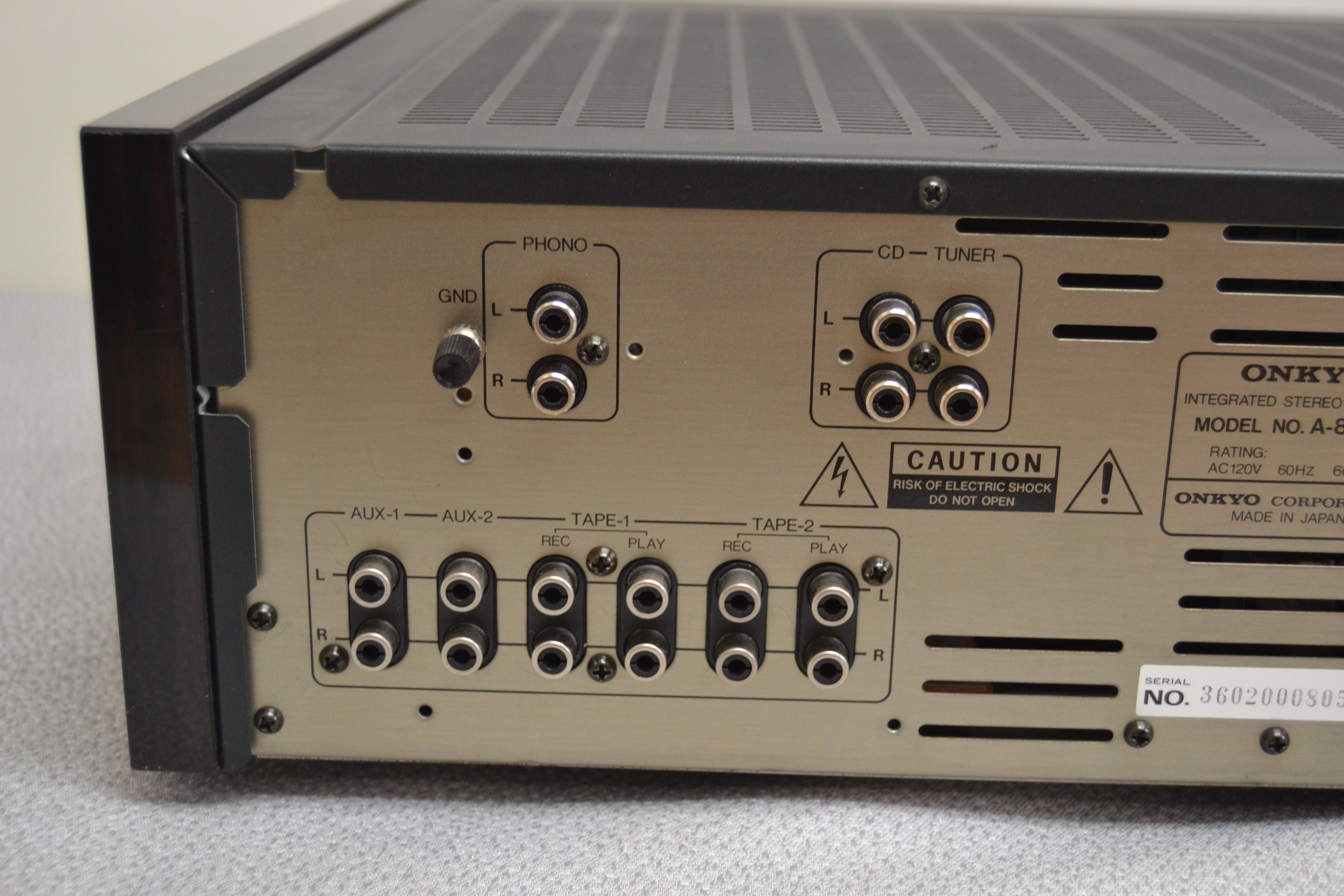 Onkyo A-8087 Integrated Stereo Amplifier * 100W RMS * 1985 – The