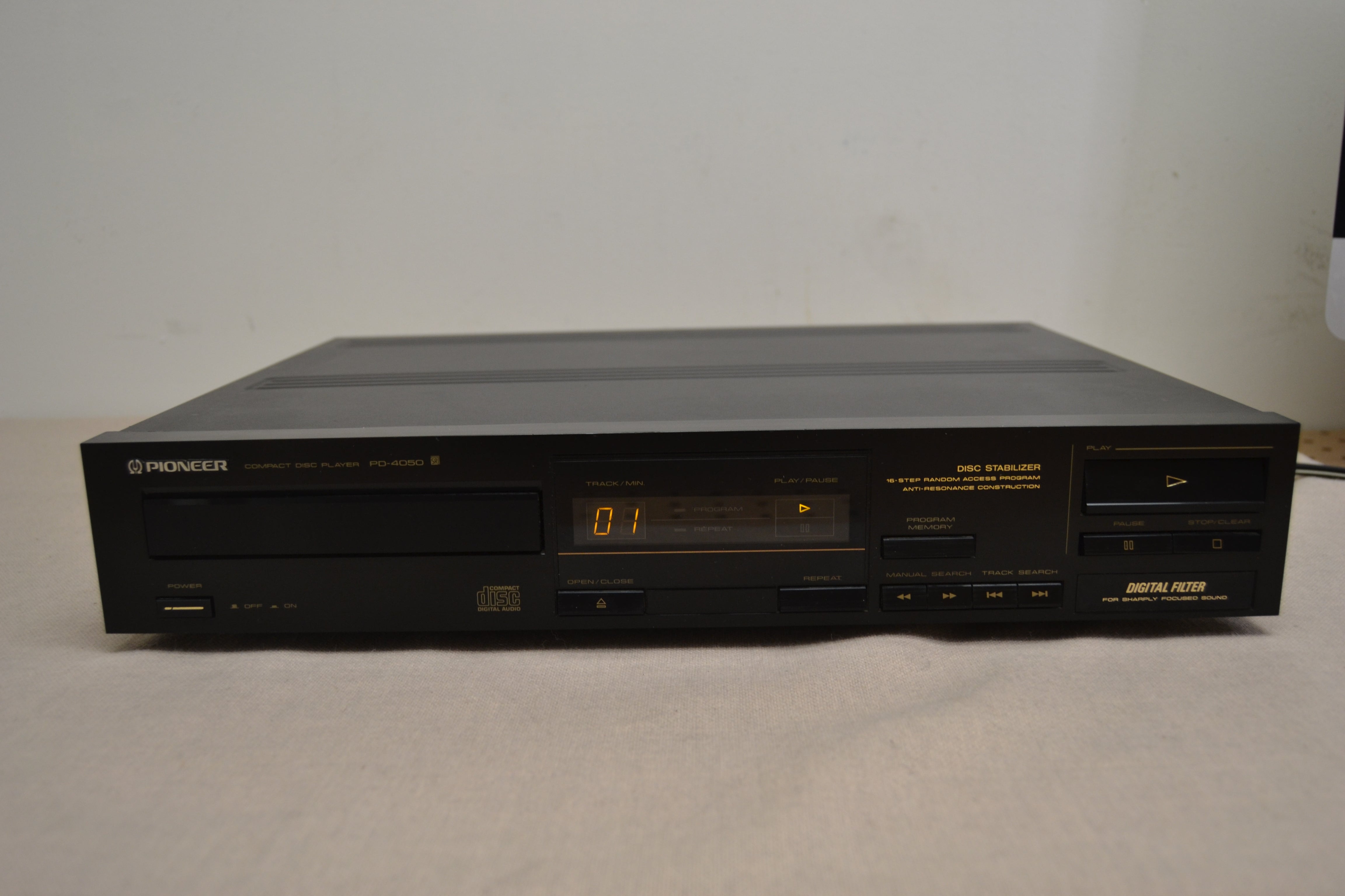 Pioneer PD-4050 Single CD Player * Fully Serviced * New Belts * 1987