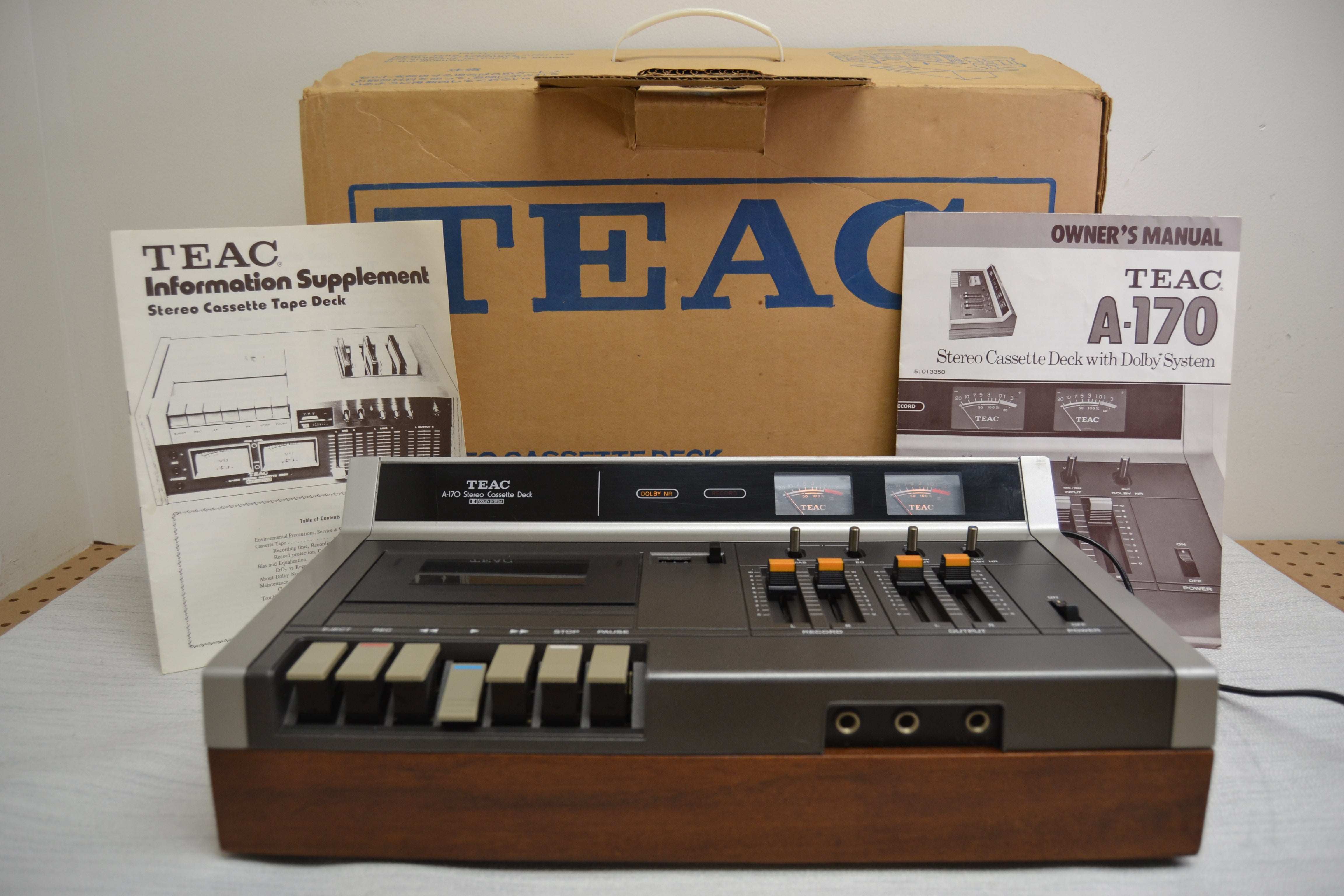 Teac A-170 Single Cassette Deck * Manual * Box * Fully Serviced * New Belts !