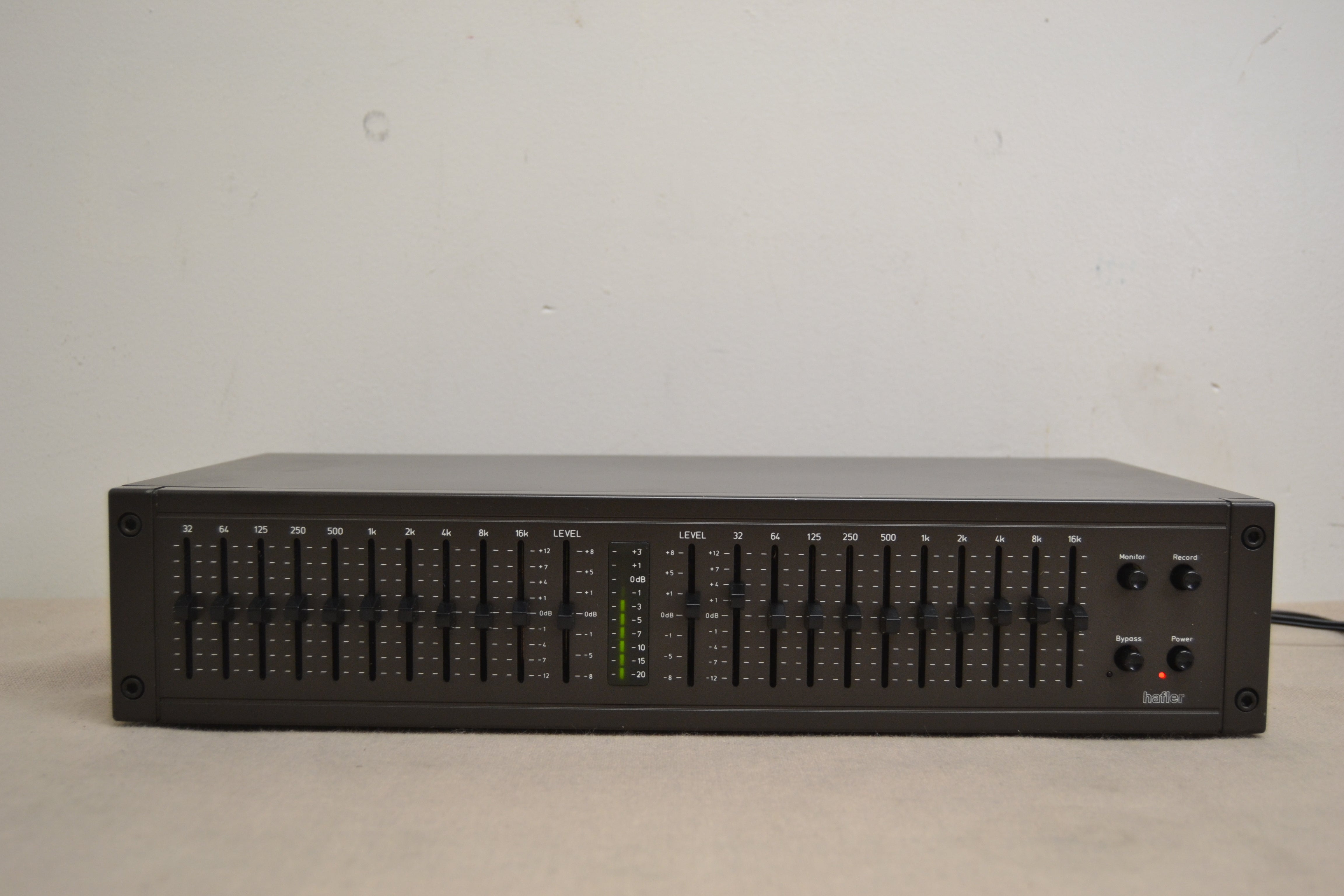 Hafler DH-160 Stereo Graphic Equalizer * Fully Serviced * New Rack Mount Handles *