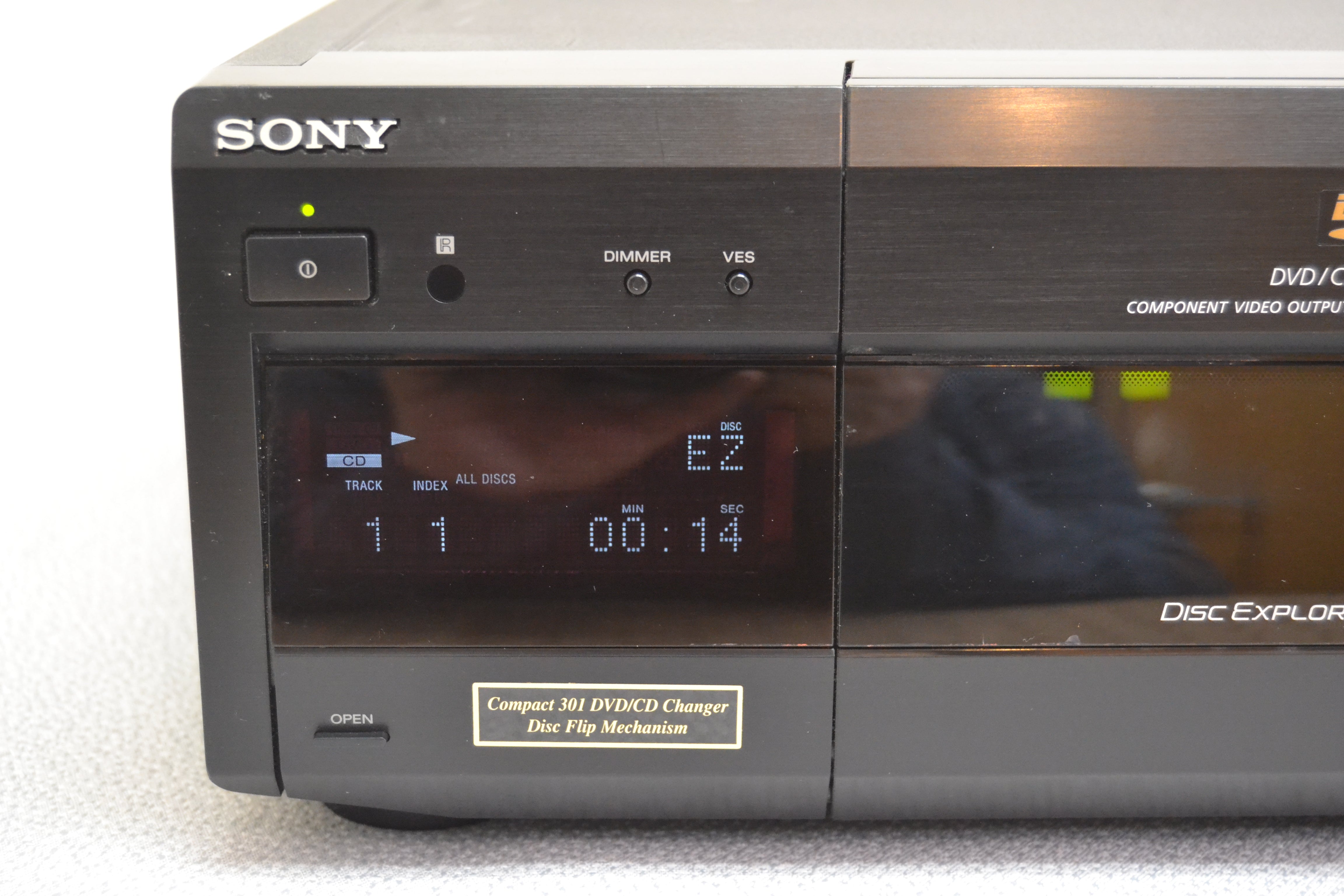 Sony DVP-CX860 * 300+1 DVD/CD changer * Fully Serviced * New Belts
