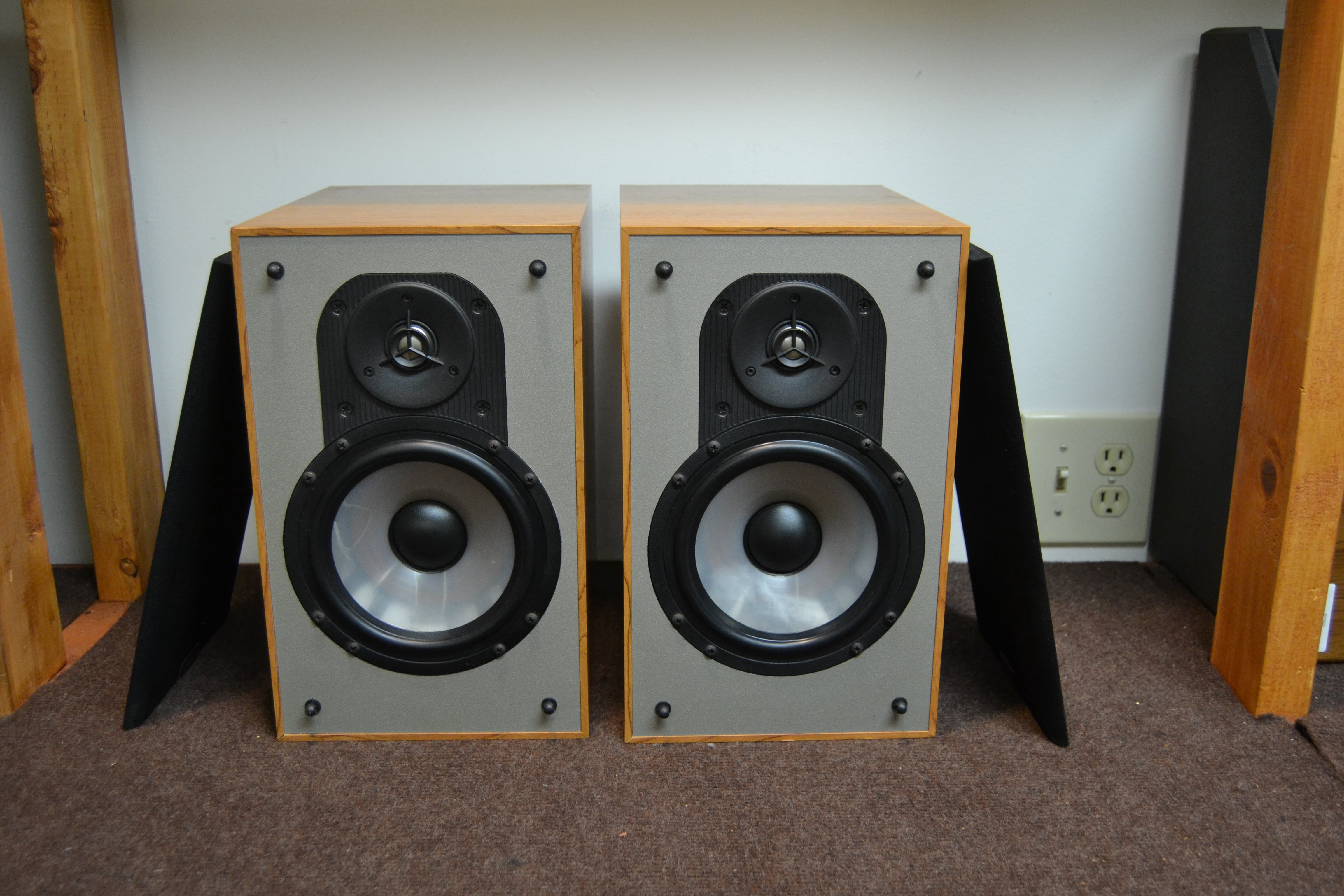 Paradigm Mini Monitor Bookshelf Speakers