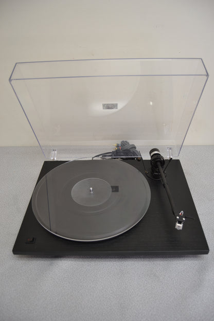 Music Hall MMF 2.1 * Clear Platter * New AT3600 Cartridge