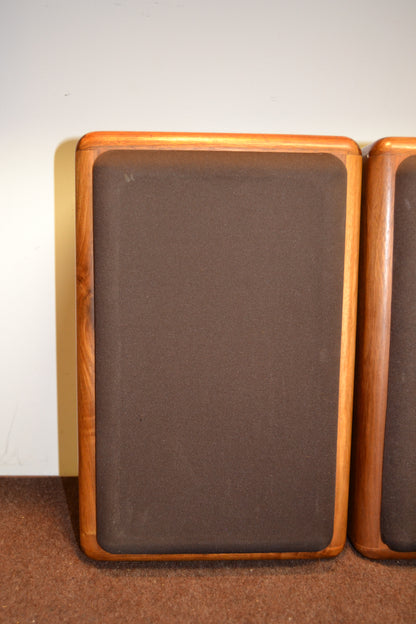 Paisley Research AE 1ax  Bookshelf Speakers * Fully Serviced