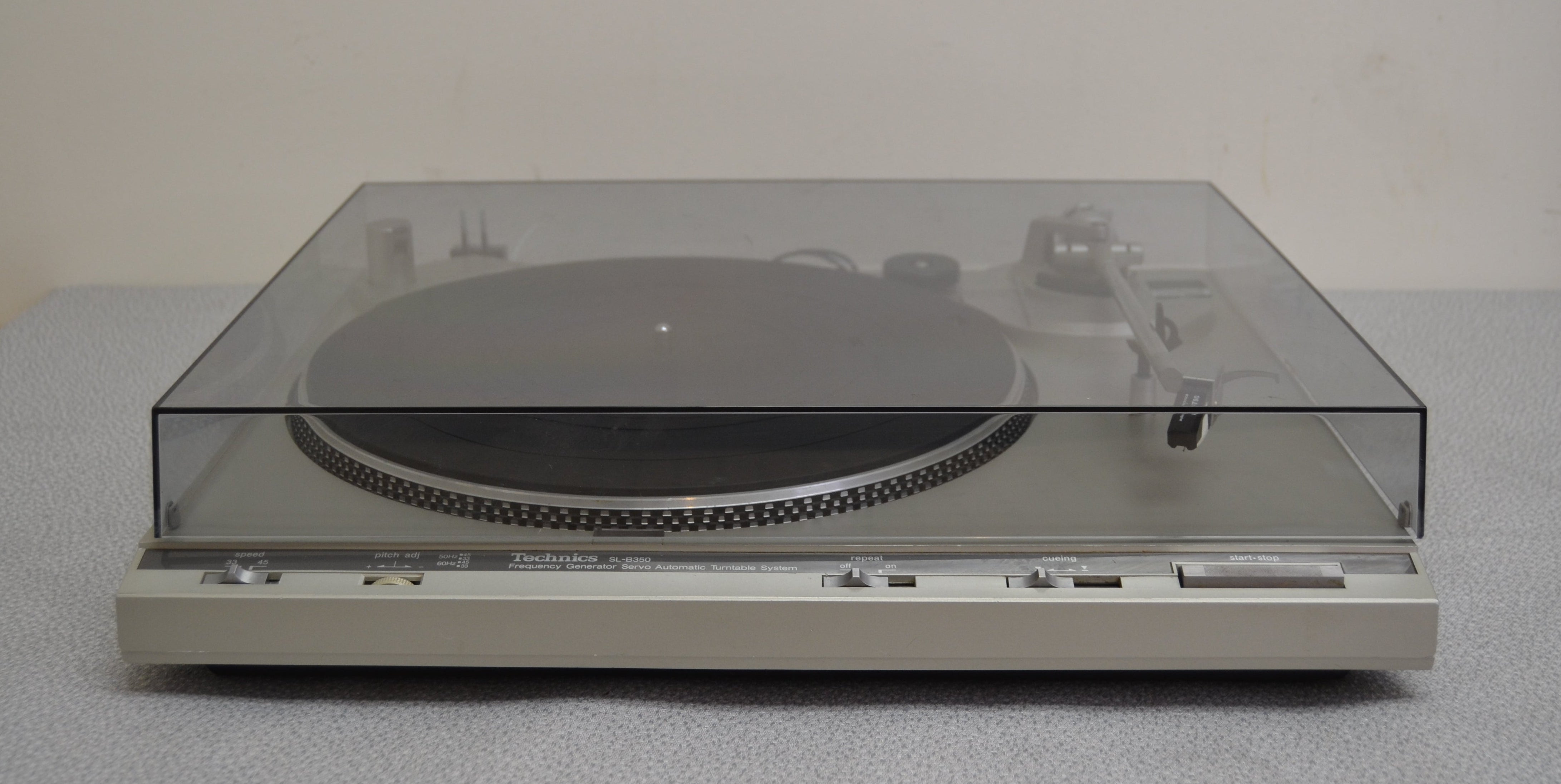 Technics SL-B350 Belt Drive Fully Automatic Turntable