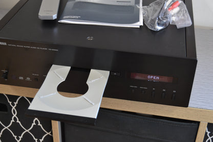 Yamaha CD-S1000 CD/SACD Single Player * Remote * Box * Manual