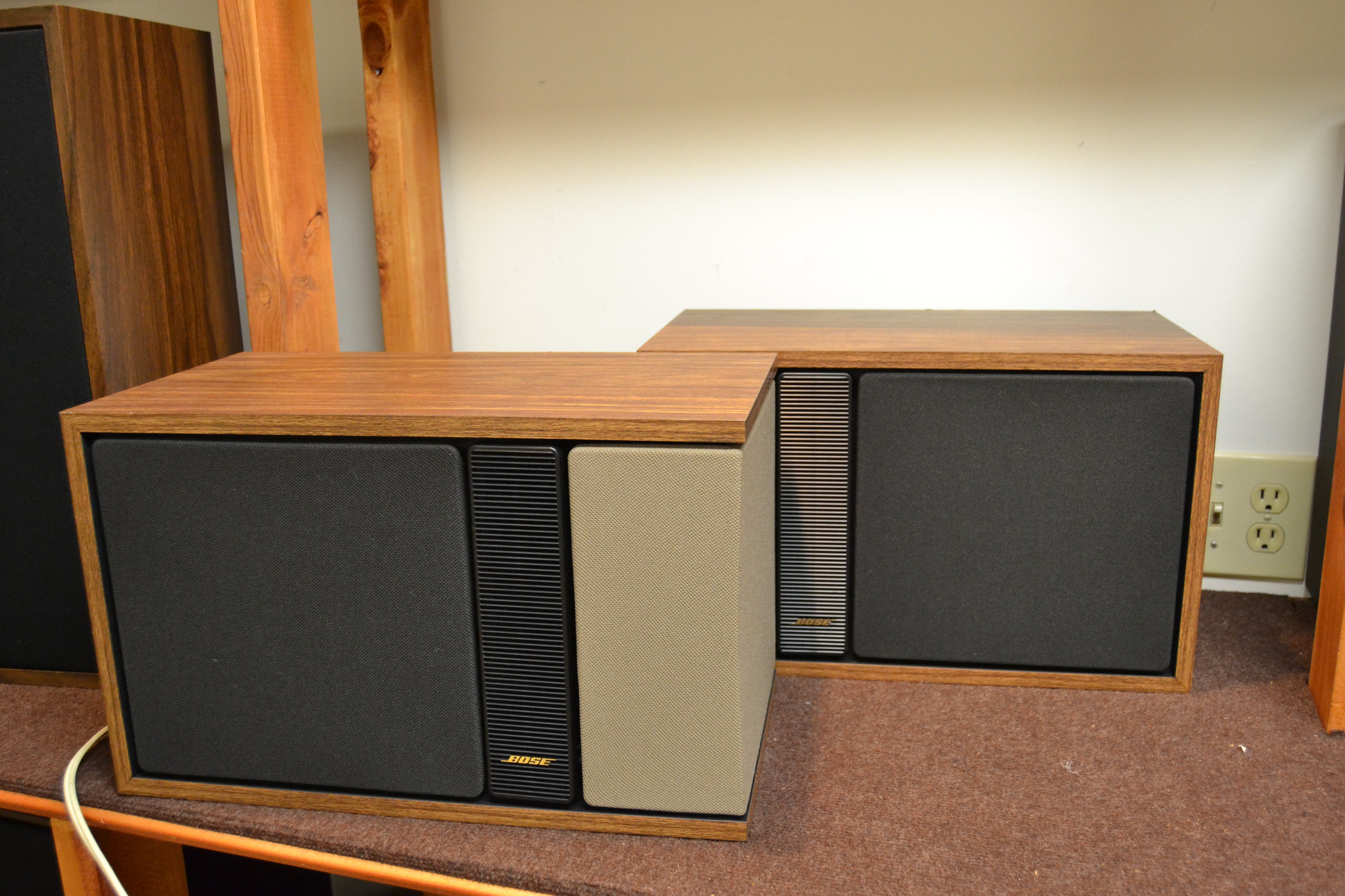 Bose 301 series II Bookshelf Speakers