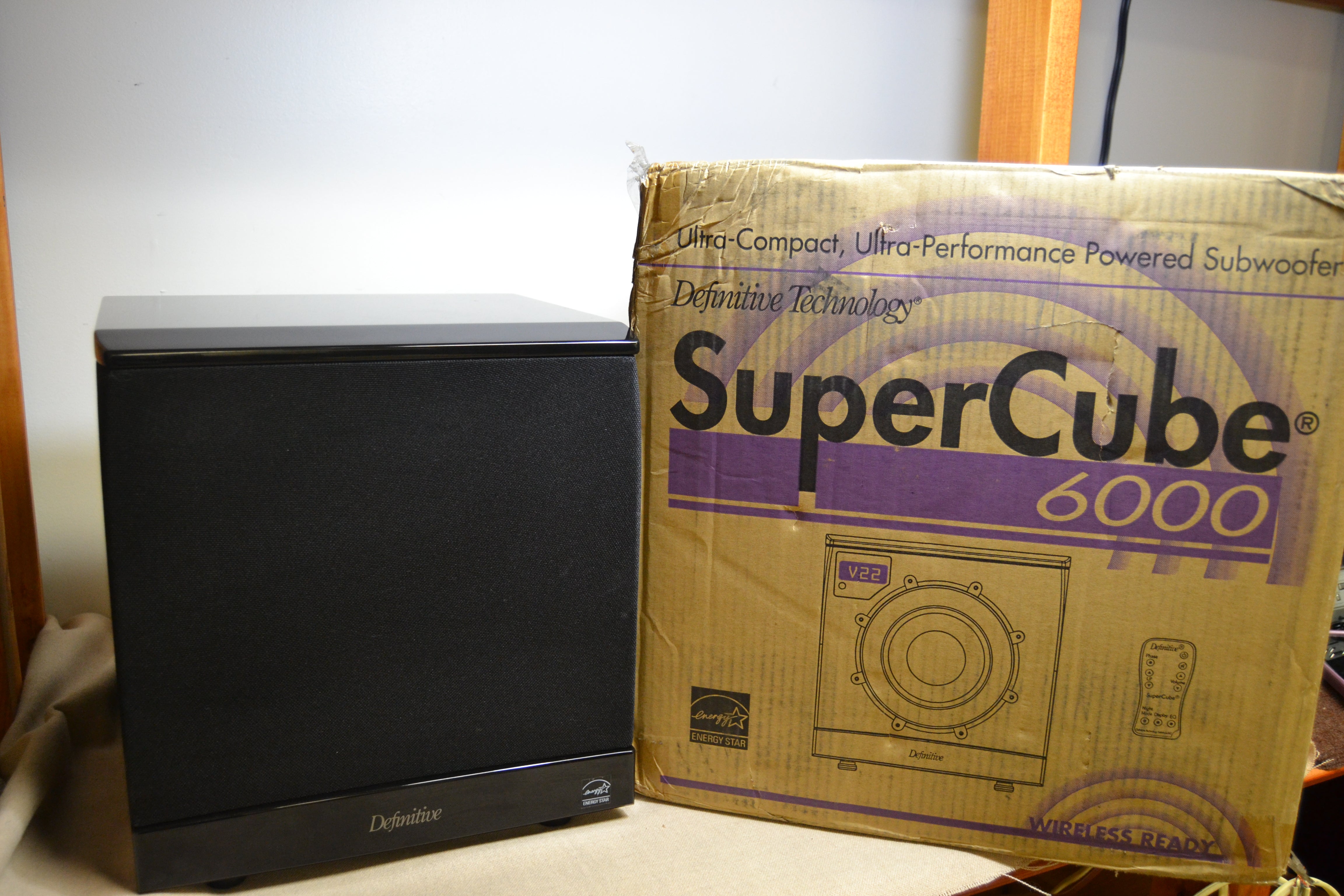 Definitive Technology SC6000 Supercube * New Open Box
