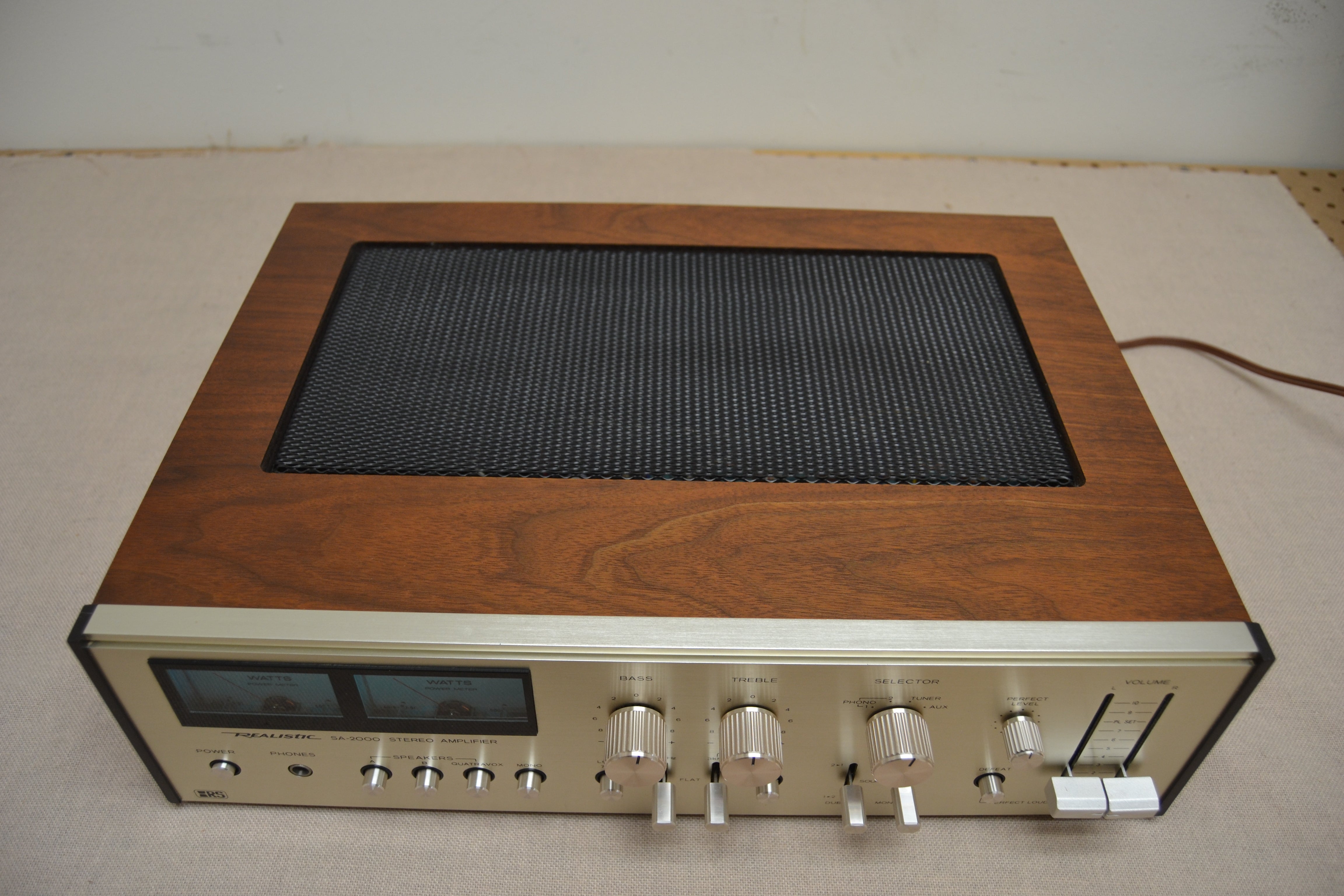 ★ジャンク★Realistic SA-2000 ステレオアンプ プリメインアンプ Realistic SA-2000 Stereo Integrated Amplifier * 55W * 1975 – The