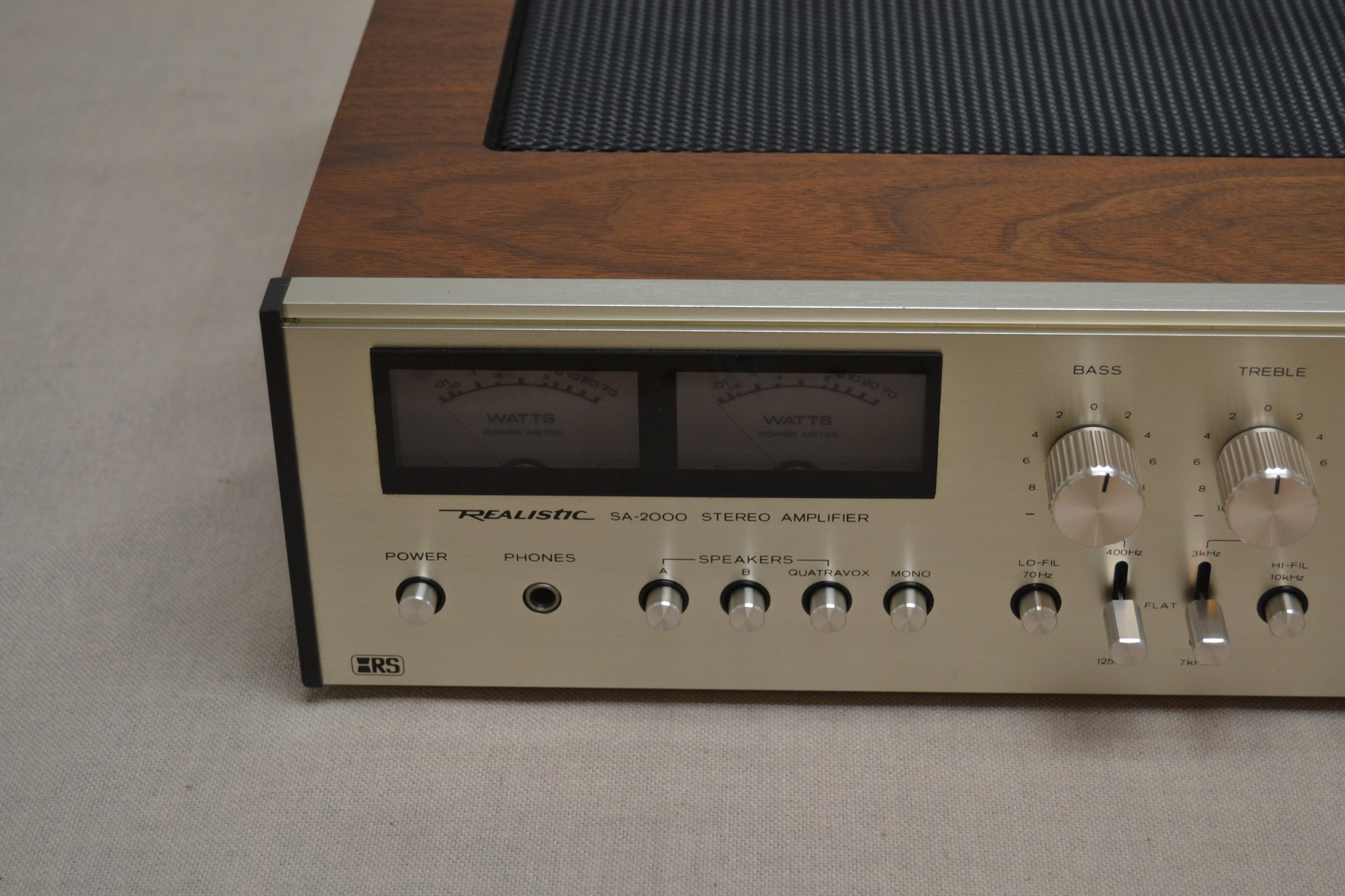 Realistic SA-2000 Stereo Integrated Amplifier * 55W * 1975 – The