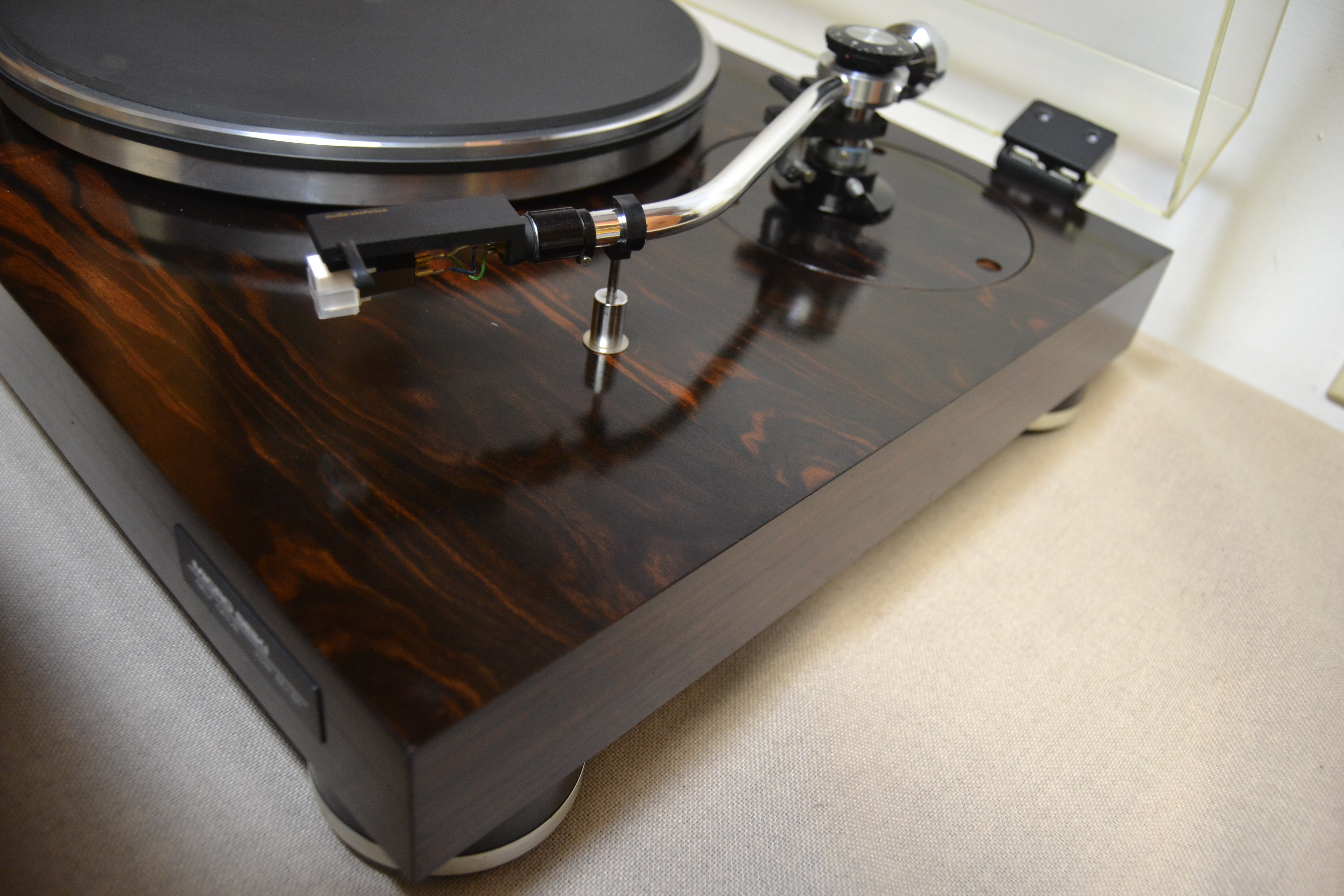 Micro Seiki BL-51 Belt Drive Turntable with Micro Seiki MA-101