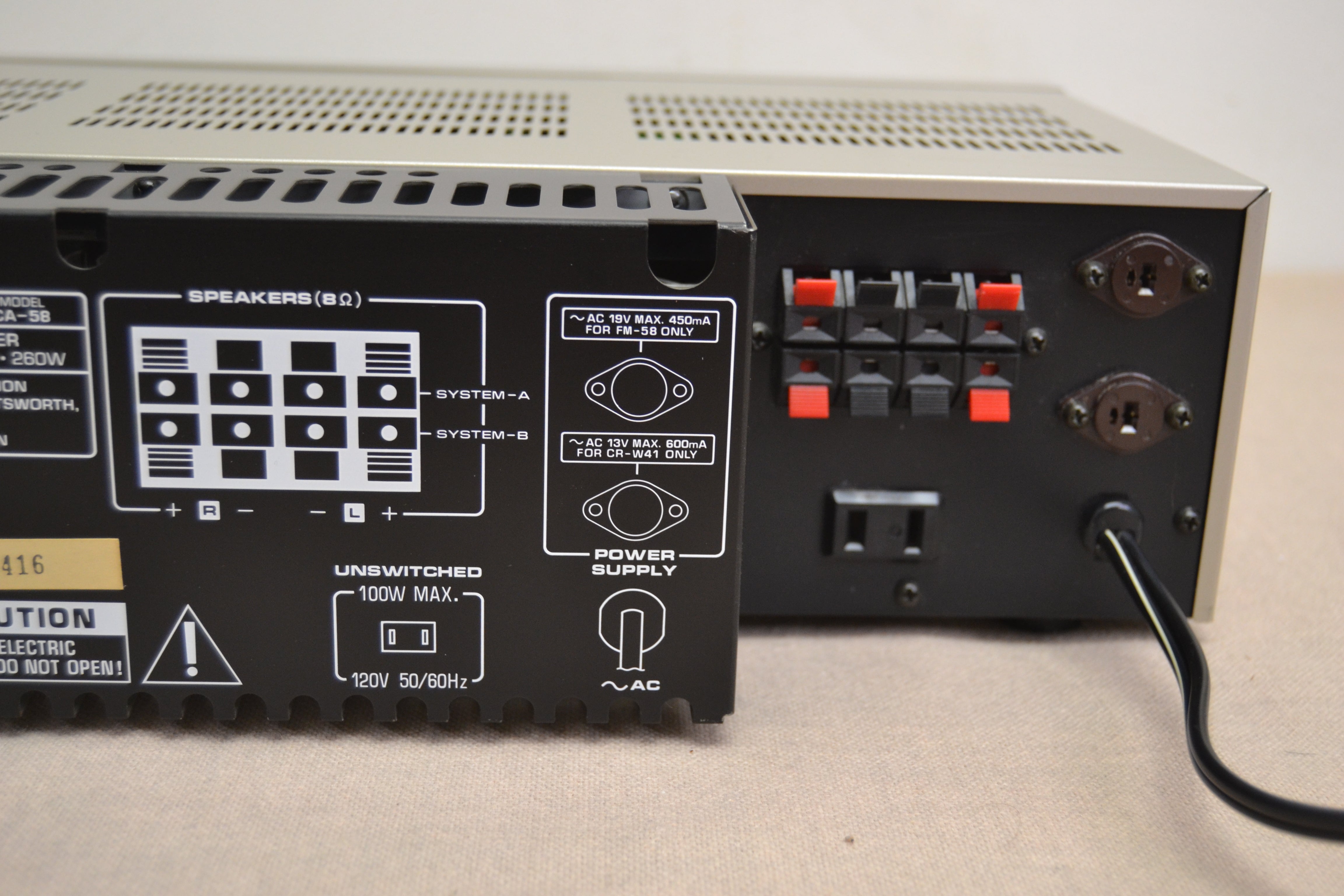 Fisher CA-58 Stereo Integrated Amplifier * 50W RMS * 1985 – The