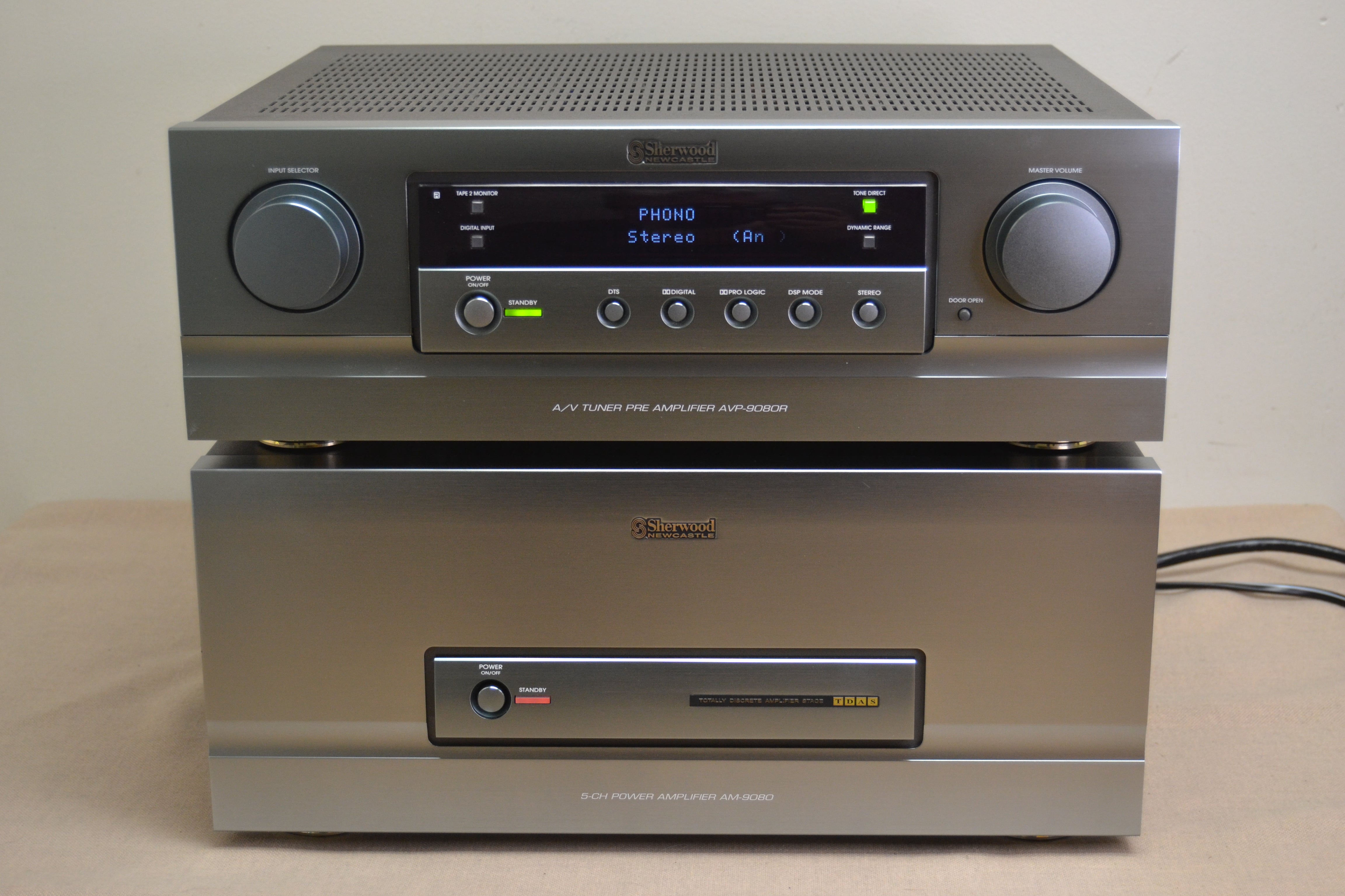 Sherwood Newcastle Set * AM-9080n 5 Channel Amp * AVP-9080R Pre-Tuner * 120x5 RMS*