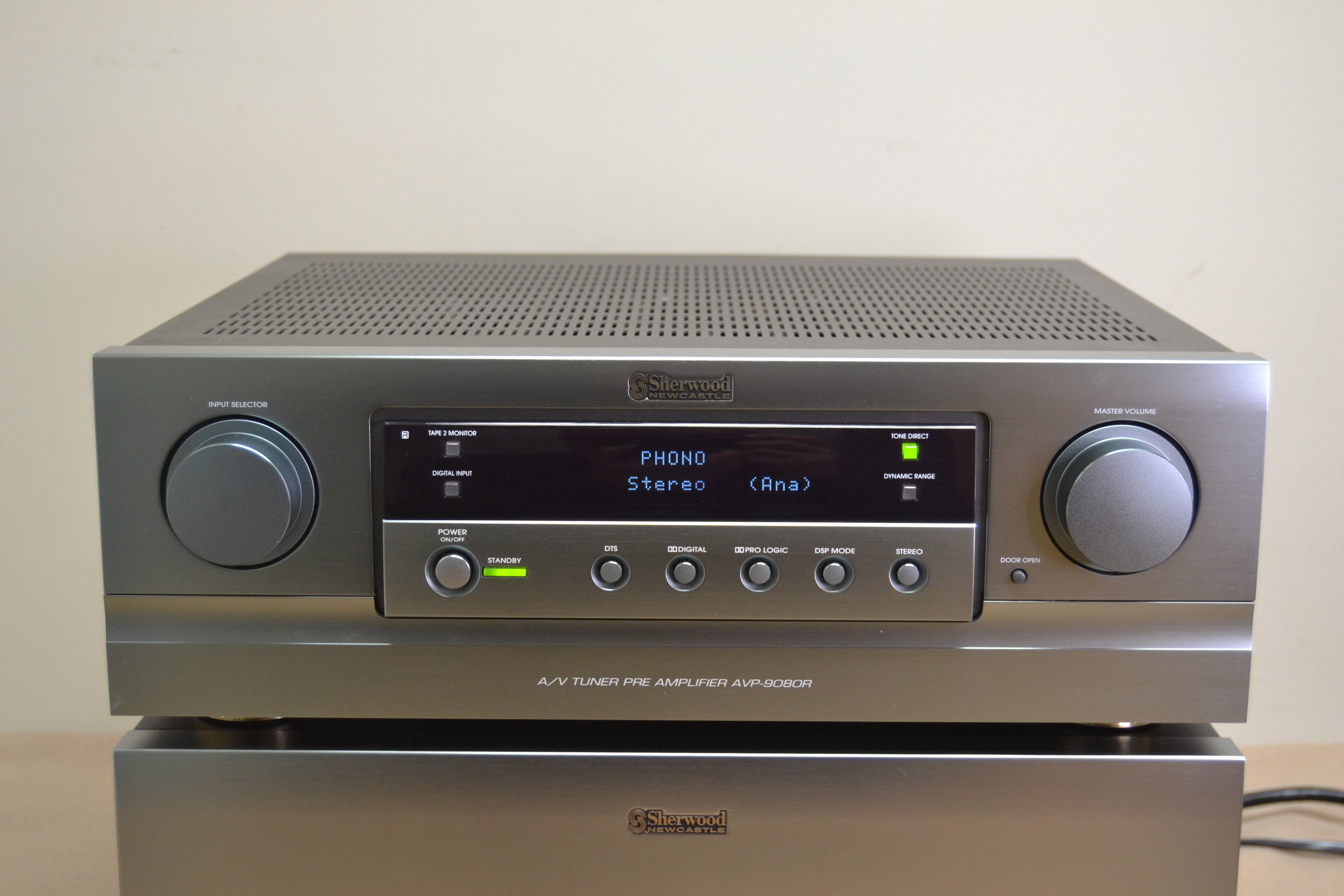 Sherwood Newcastle Set * AM-9080n 5 Channel Amp * AVP-9080R Pre-Tuner * 120x5 RMS*