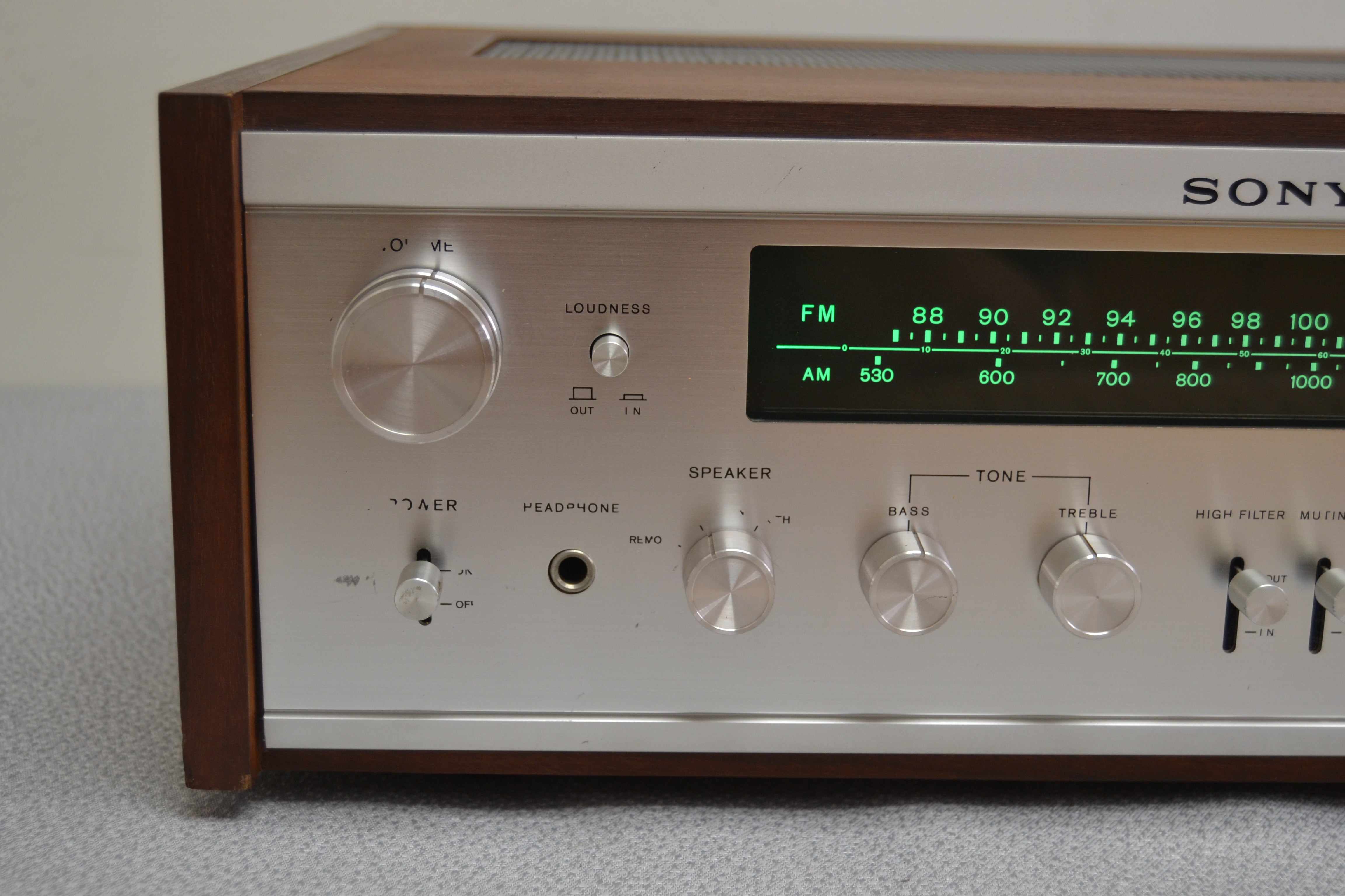 Sony STR-6050  AM/FM Stereo Receiver (1969) * 30W RMS * Fair Faceplate