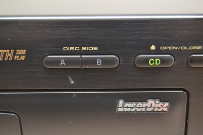 Pioneer CLD-D504 LaserDisc Player * A/B Side * Remote Control * Manual