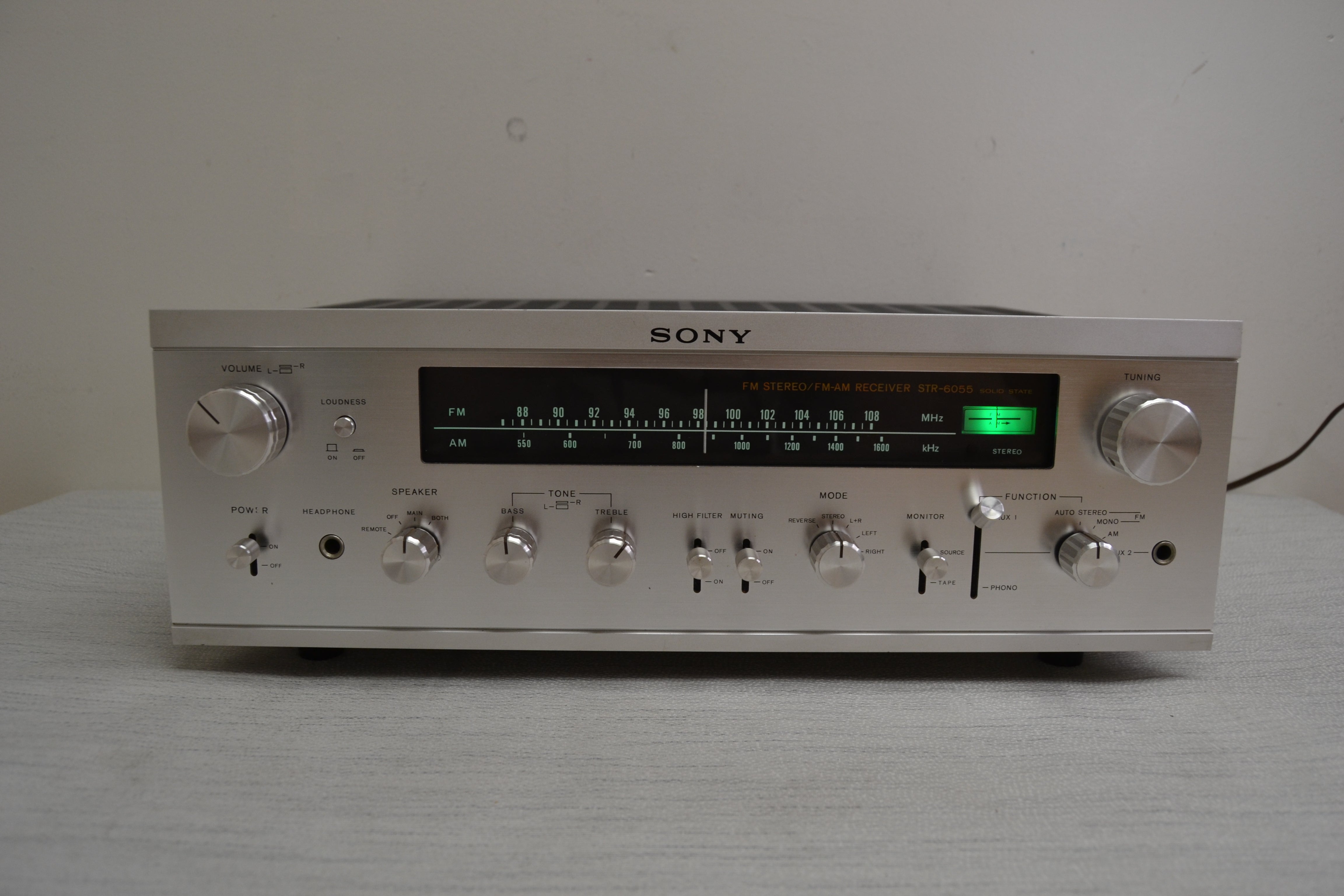 Sony STR-6055 Stereo Receiver * 40W RMS * Fully Serviced