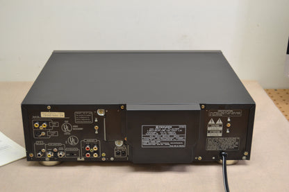 Pioneer CLD-D504 LaserDisc Player * A/B Side * Remote Control * Manual