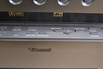 Sherwood Newcastle Set * AM-9080n 5 Channel Amp * AVP-9080R Pre-Tuner * 120x5 RMS*