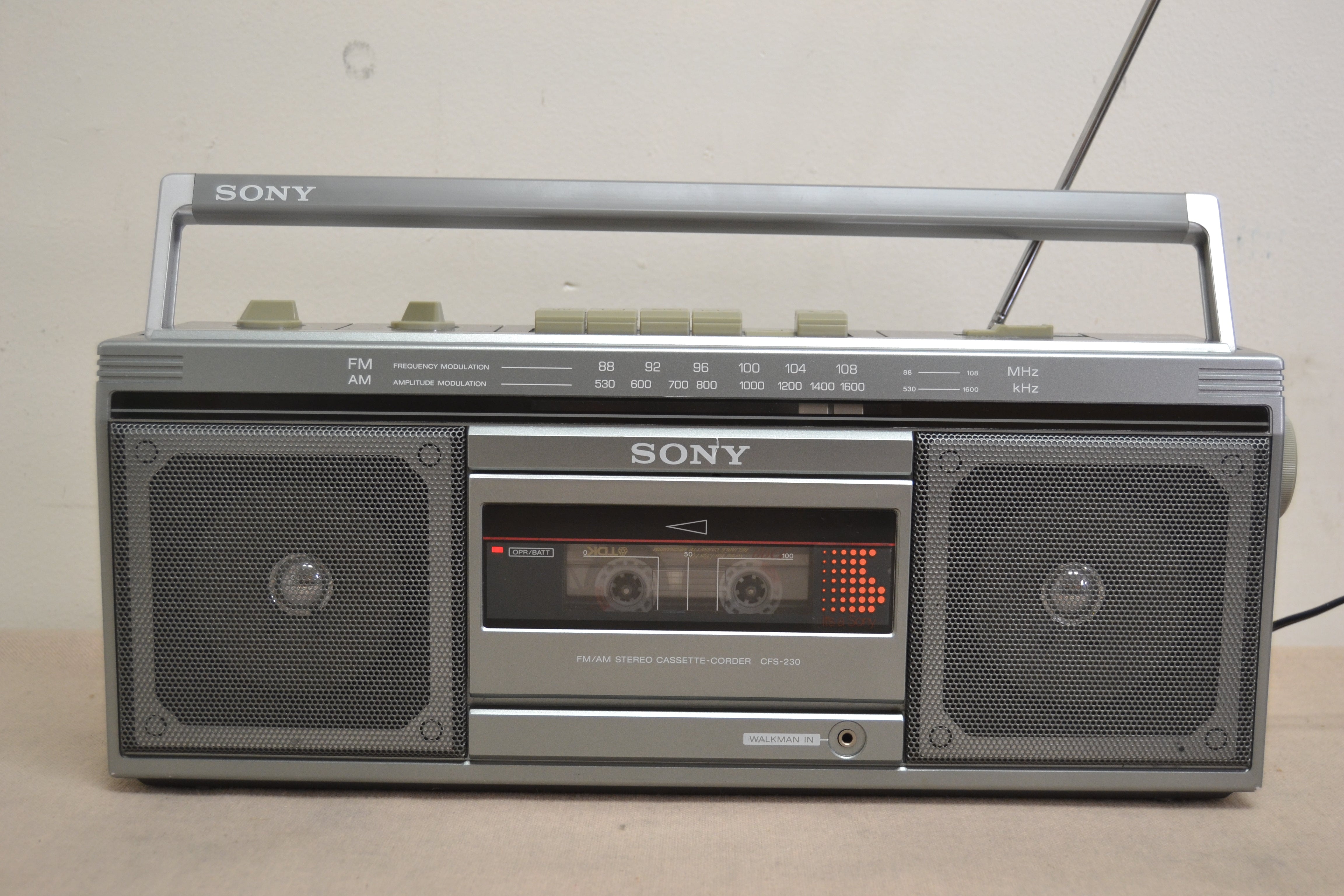 Vintage SONY CFS-230 AM FM Radio Tape Cassette Walkman Boombox * Fully Serviced * New Belts *