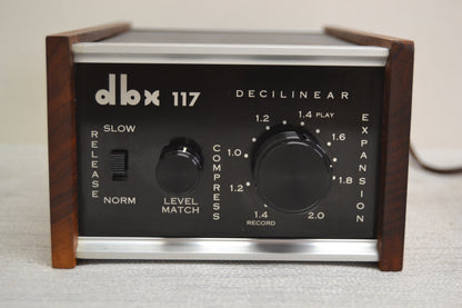 DBX 117 Decilinear * Dynamic Range Enhancer * Fully Serviced