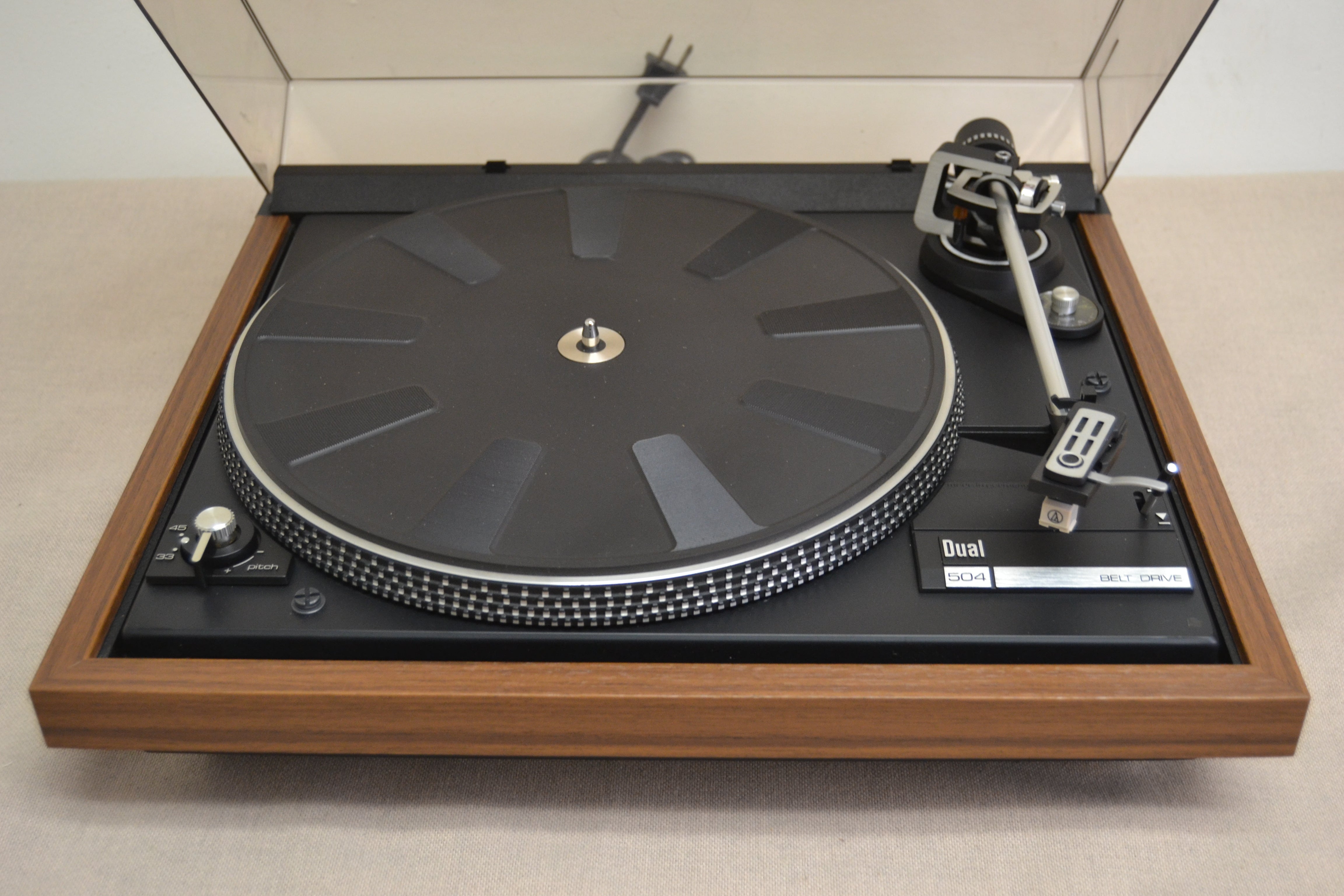 Dual 504 Belt Drive Turntable * NEW Audio Technica Cartridge