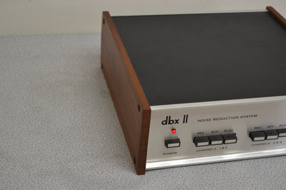 DBX 124  Tape Noise Reduction System * Fully Serviced