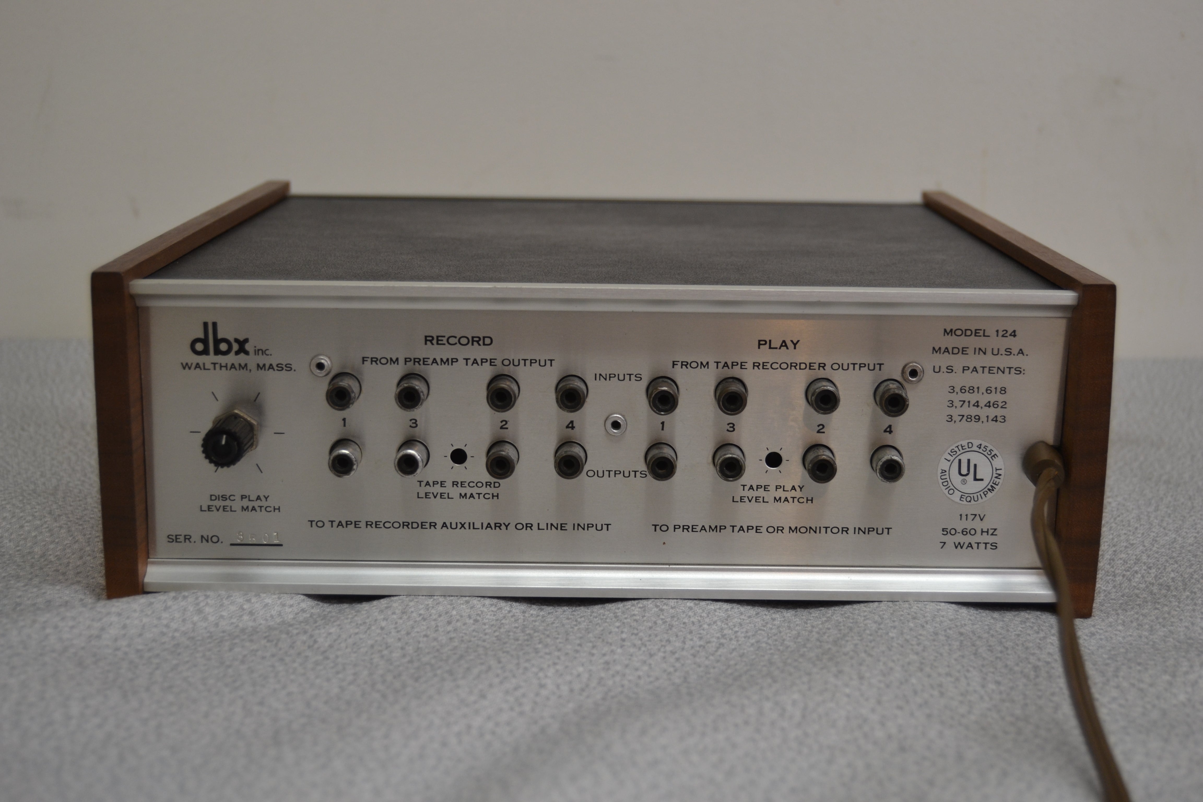DBX 124 Tape Noise Reduction System * Fully Serviced – The