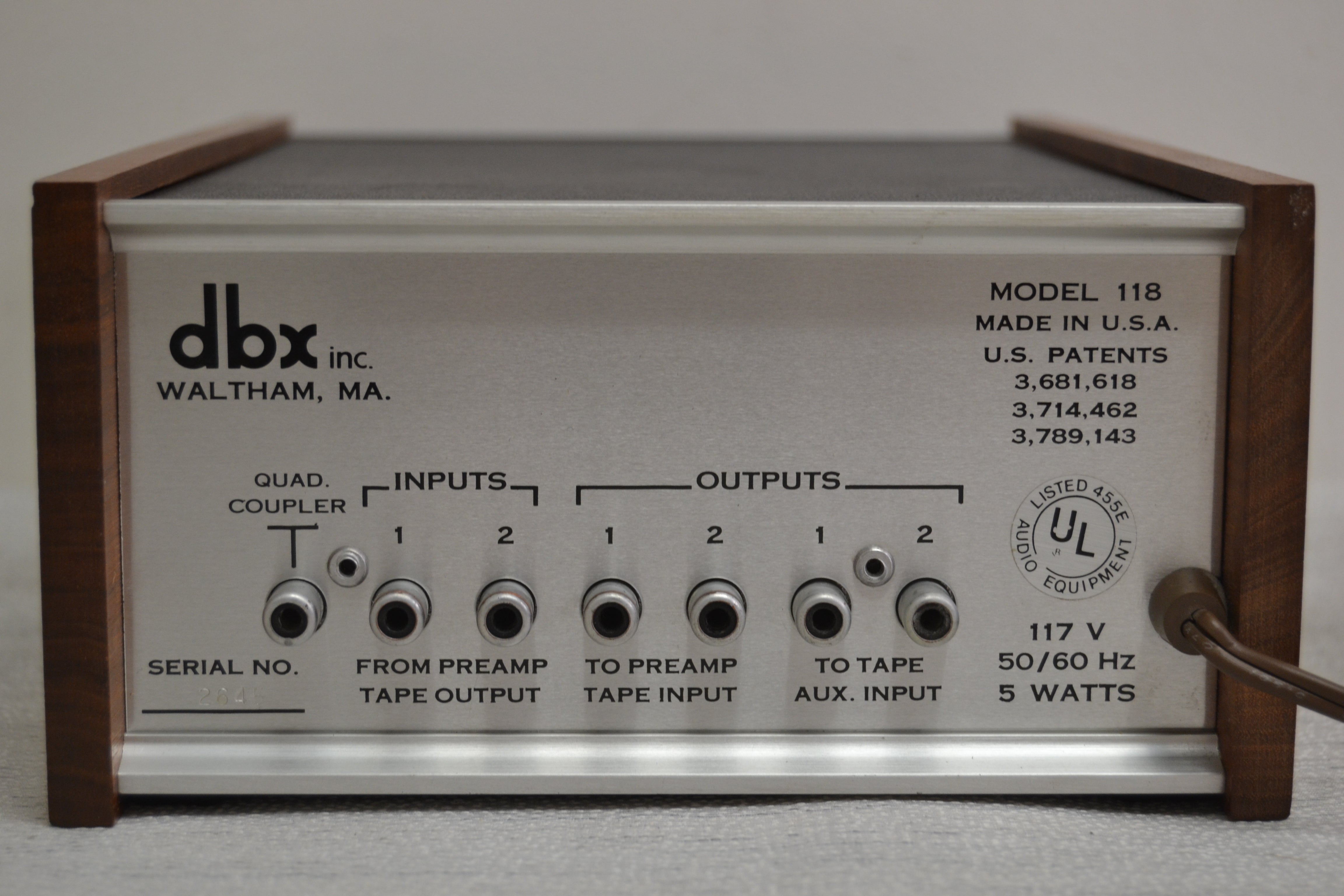 dbx 118 ダイナミックレンジエンハンサー DBX 118 Classic Analog Dynamic Range Enhancer *Compressor/Expander