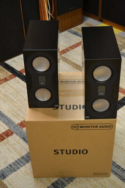 Monitor Audio STUDIO Bookshelf Speakers * Box *