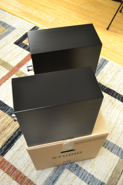 Monitor Audio STUDIO Bookshelf Speakers * Box *