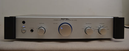 Rotel RC-1070 Stereo Preamplifier * Remote Control