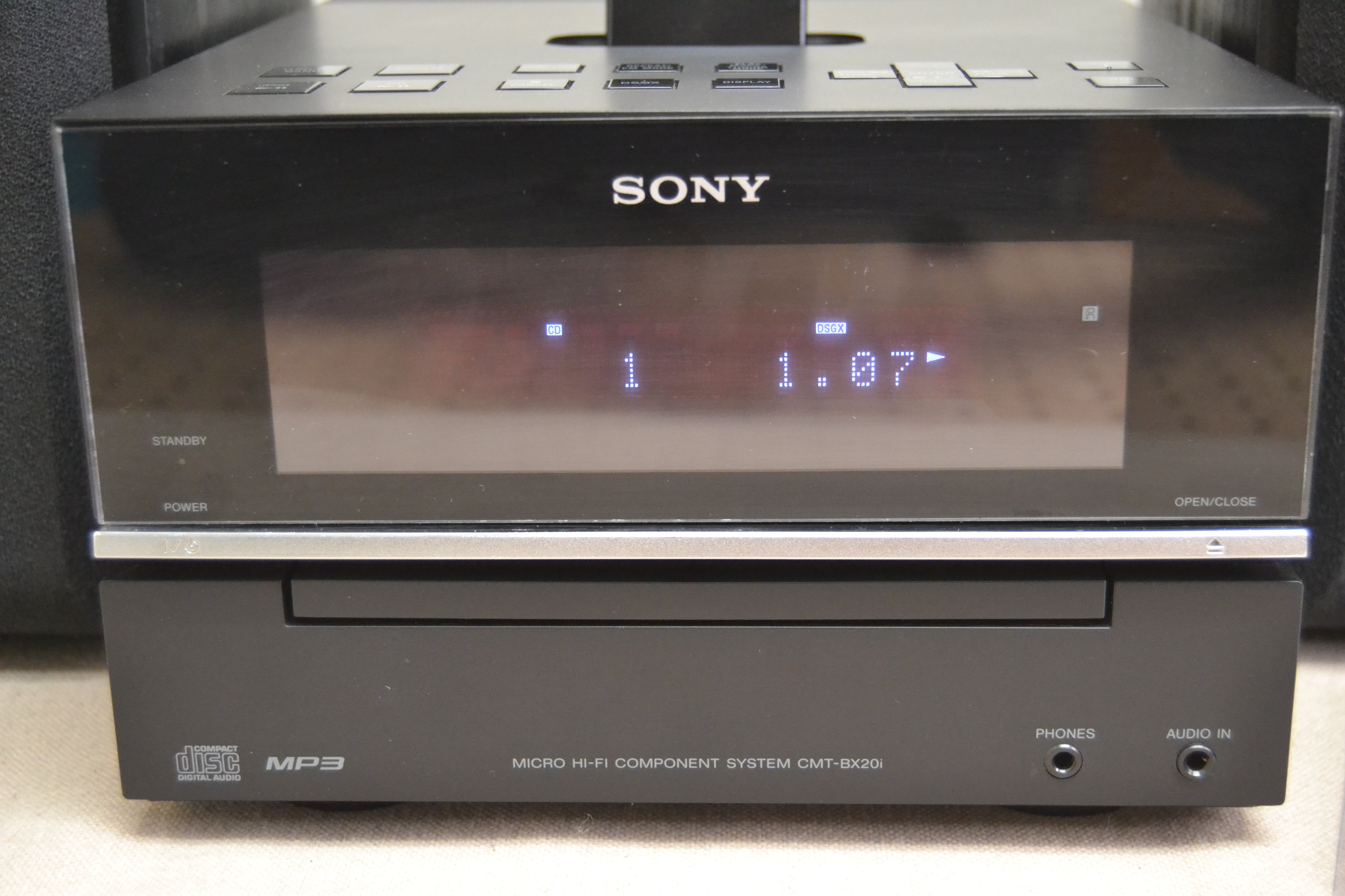 Sony CMT-BX20i Micro Hi-Fi System CD Player AM/FM iPod Dock * BLUETOOTH Receiver *