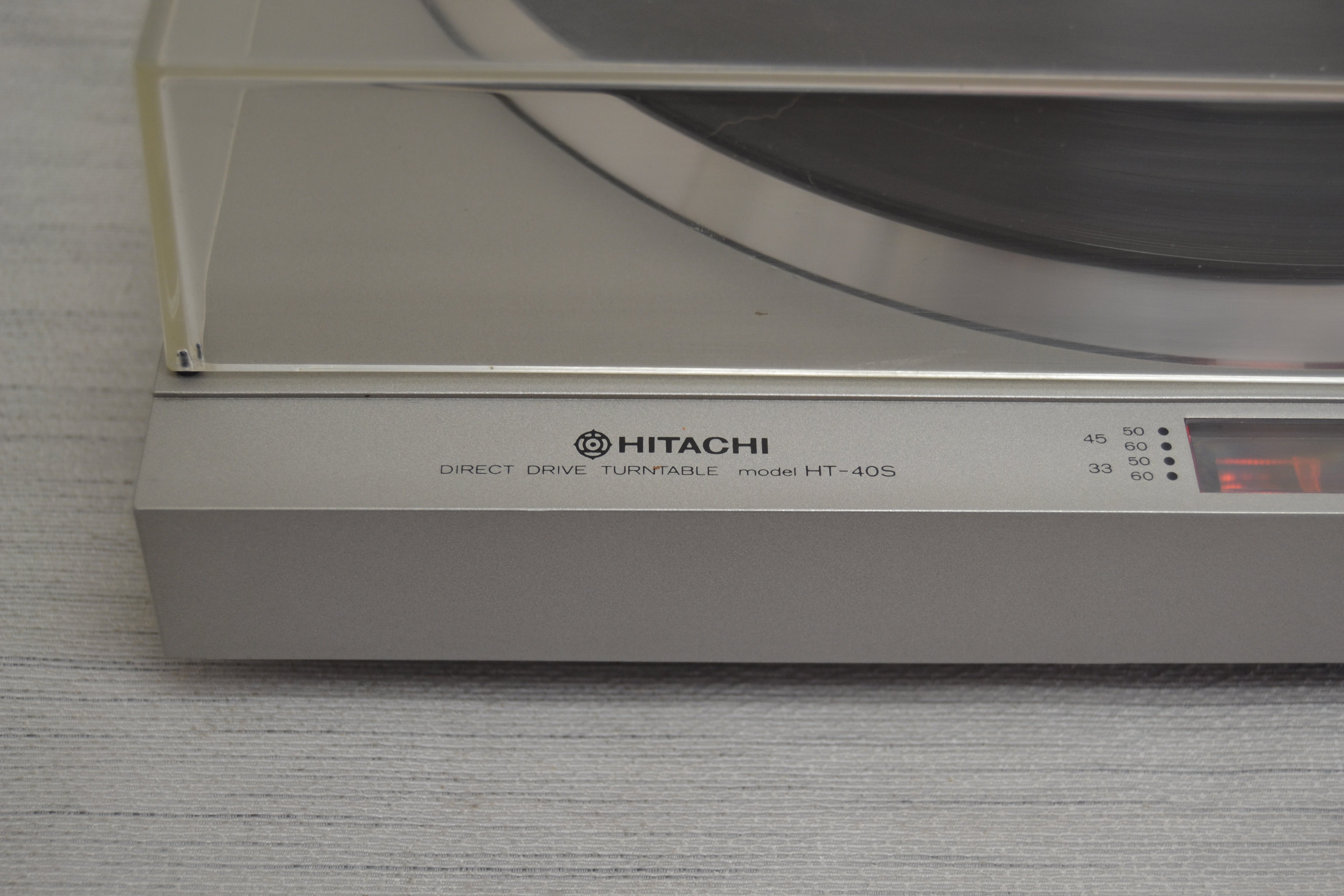 Hitachi HT-40S Turntable * Fully Serviced *