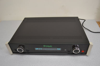McIntosh D150 Stereo digital preamplifier * Remote * Original Box